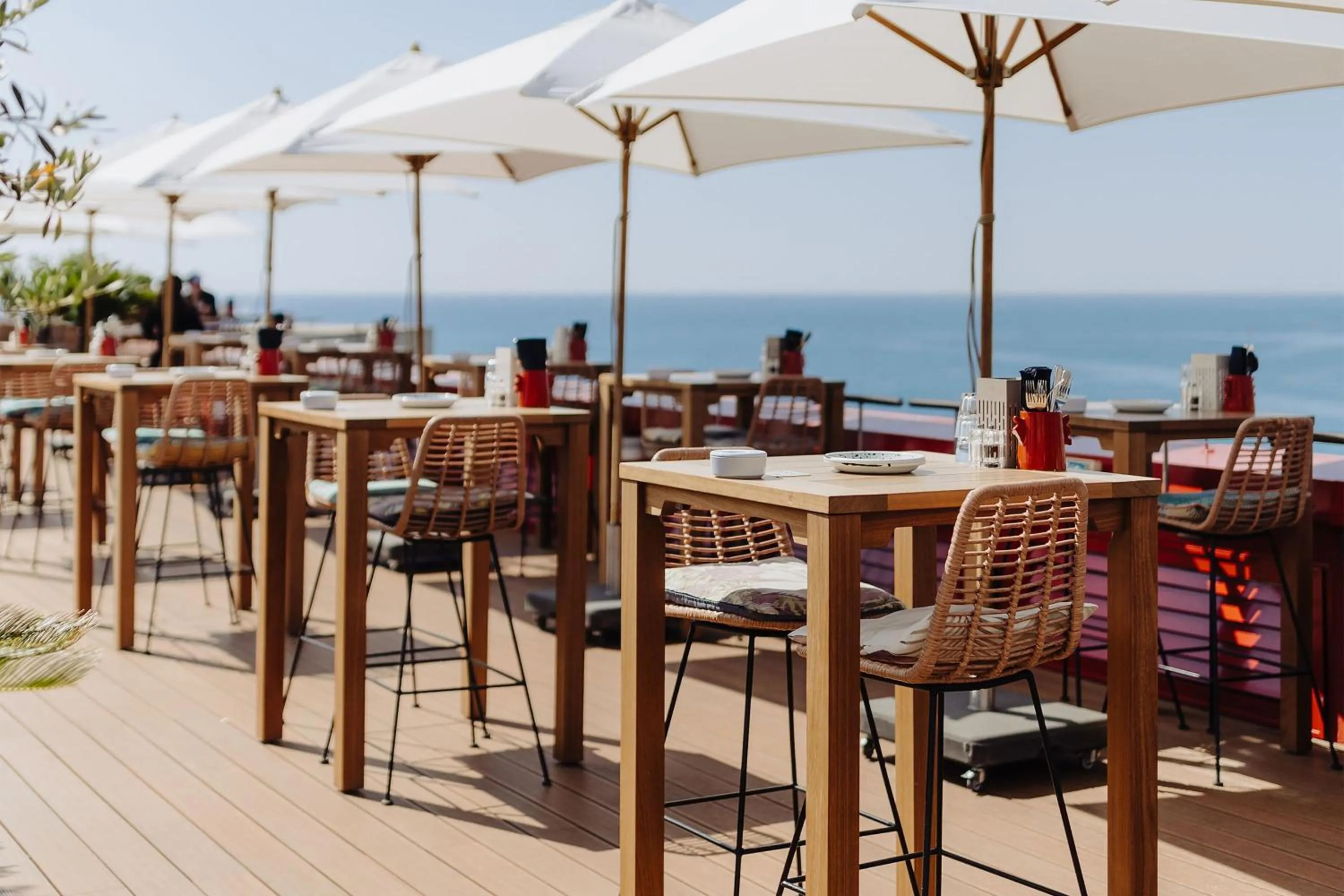 Restaurant/places to eat in AC Hotel by Marriott Nice