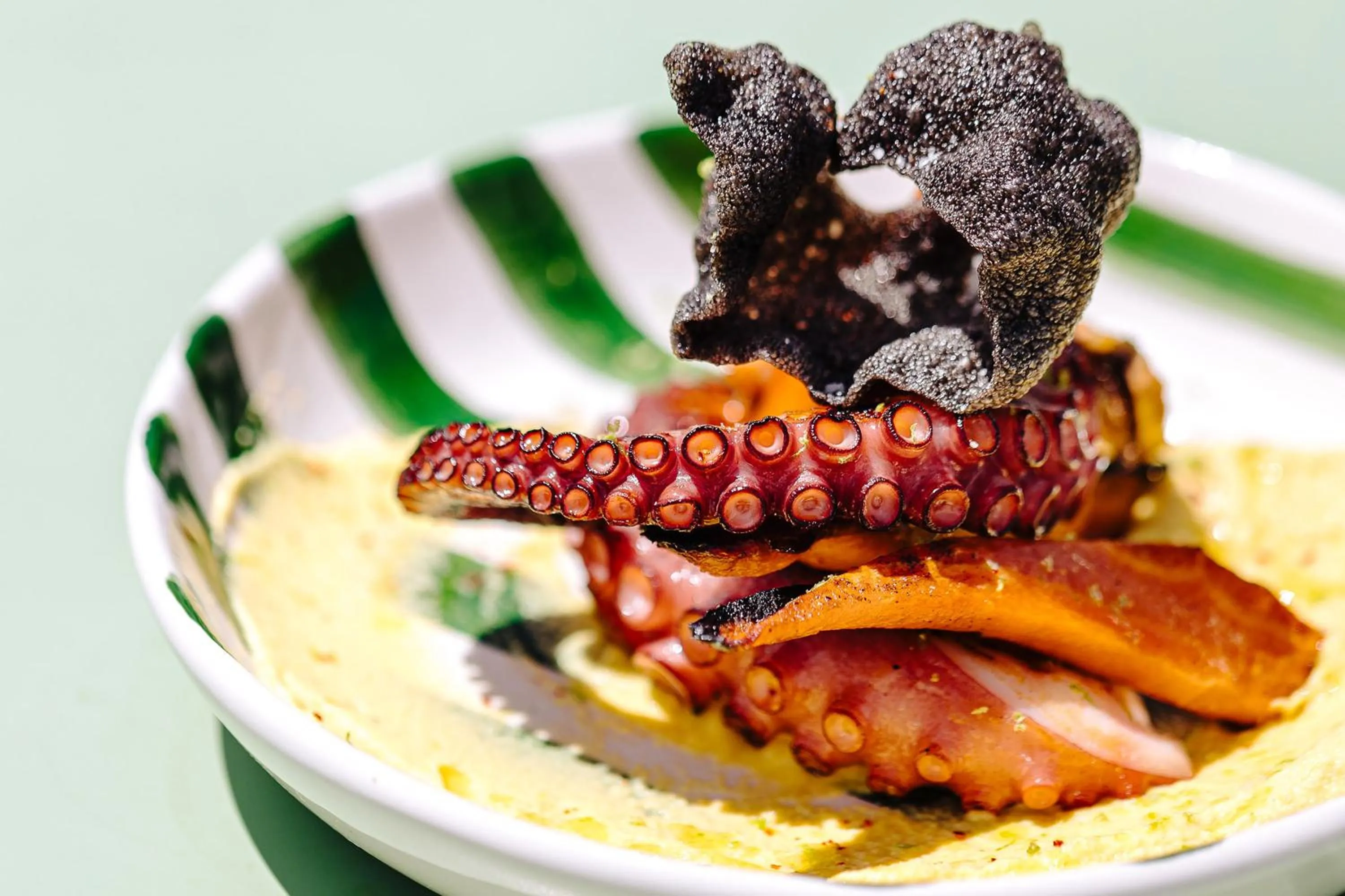 Restaurant/places to eat in AC Hotel by Marriott Nice