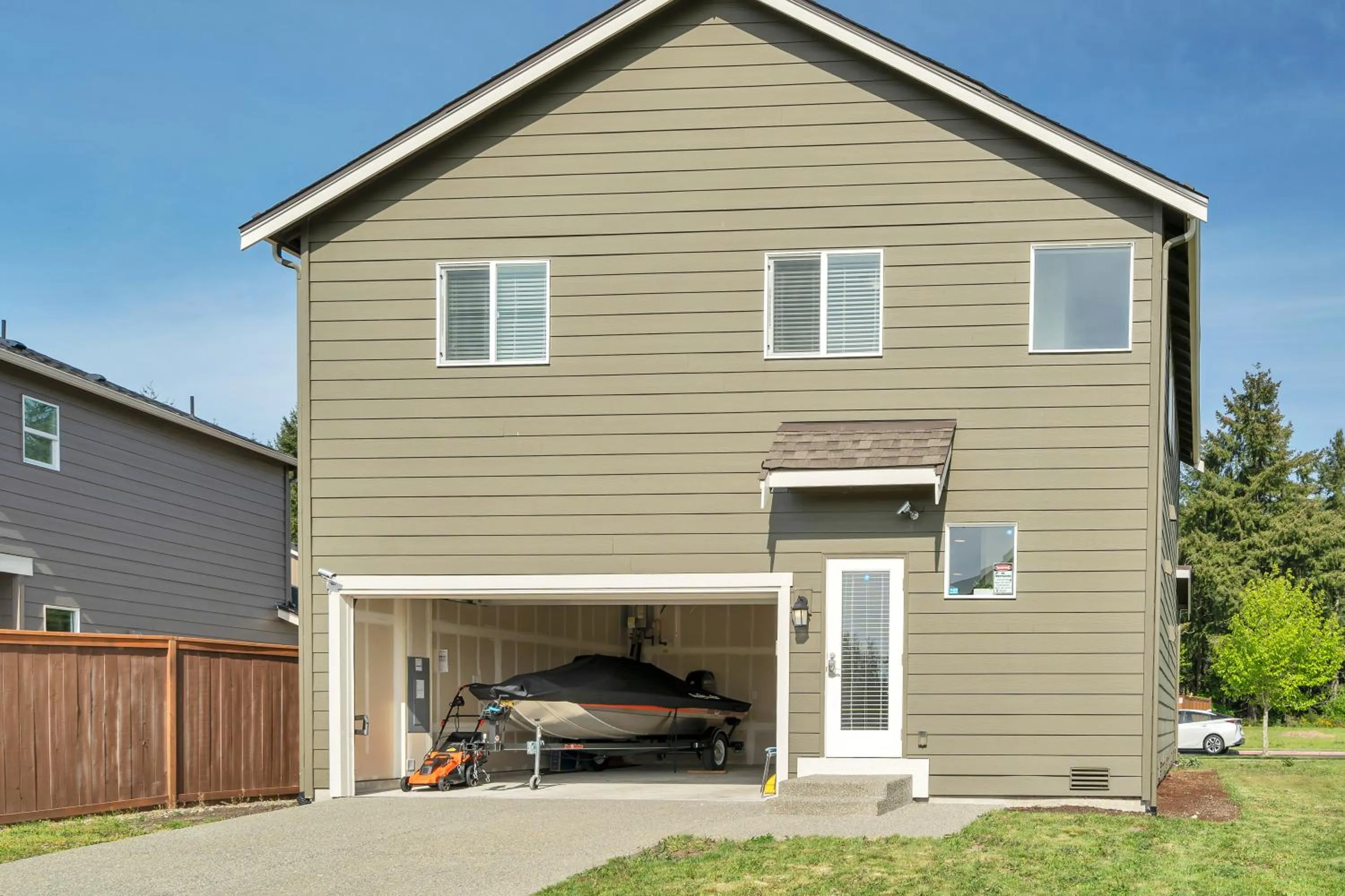 Property building in Terra House Tacoma - EV Power Station, Crib, Stroller, High Chair