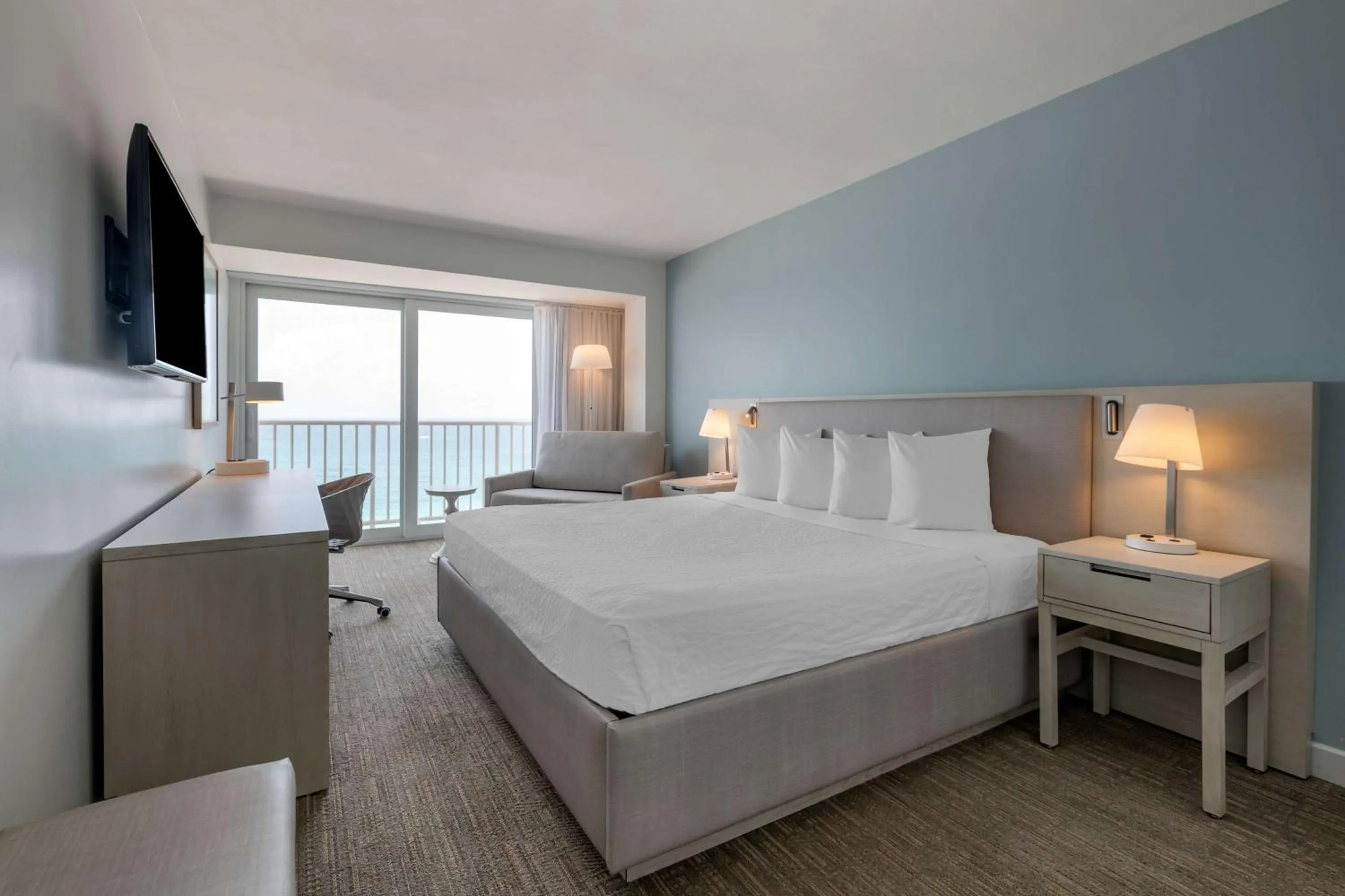 Bed in Condado Palm Inn San Juan, Tapestry Collection by Hilton