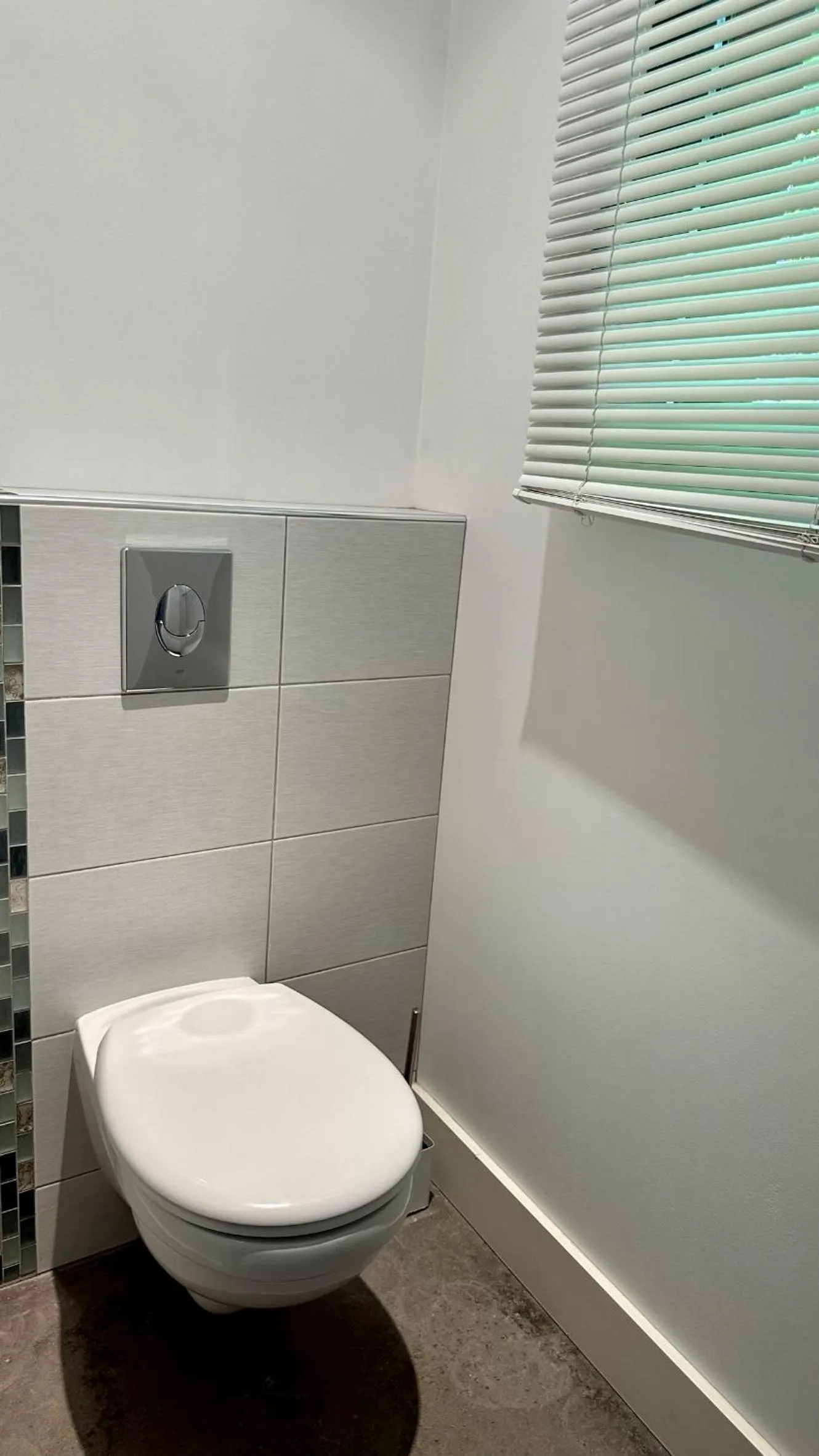 Toilet, Bathroom in Meublé prestige