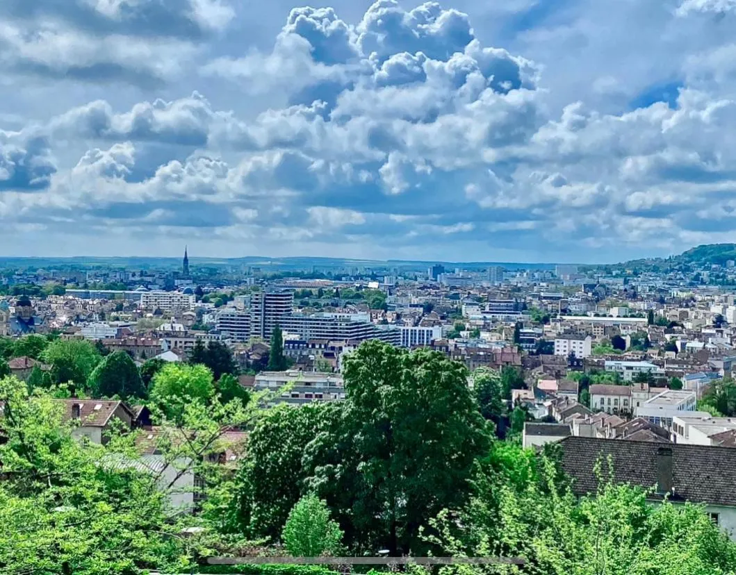City view, Bird's-eye View in Meublé prestige