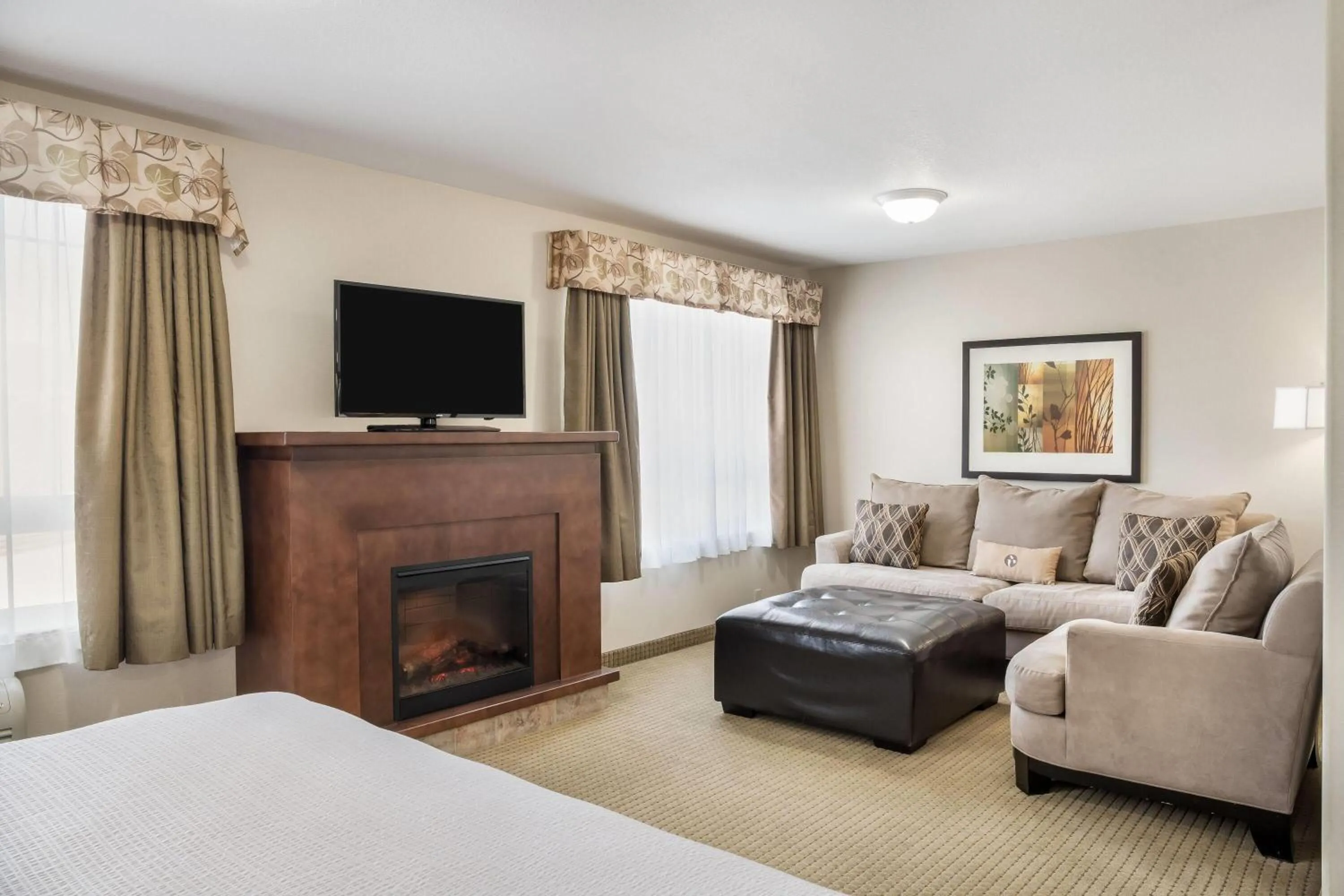 Photo of the whole room, Bed in Ramada by Wyndham Lac La Biche