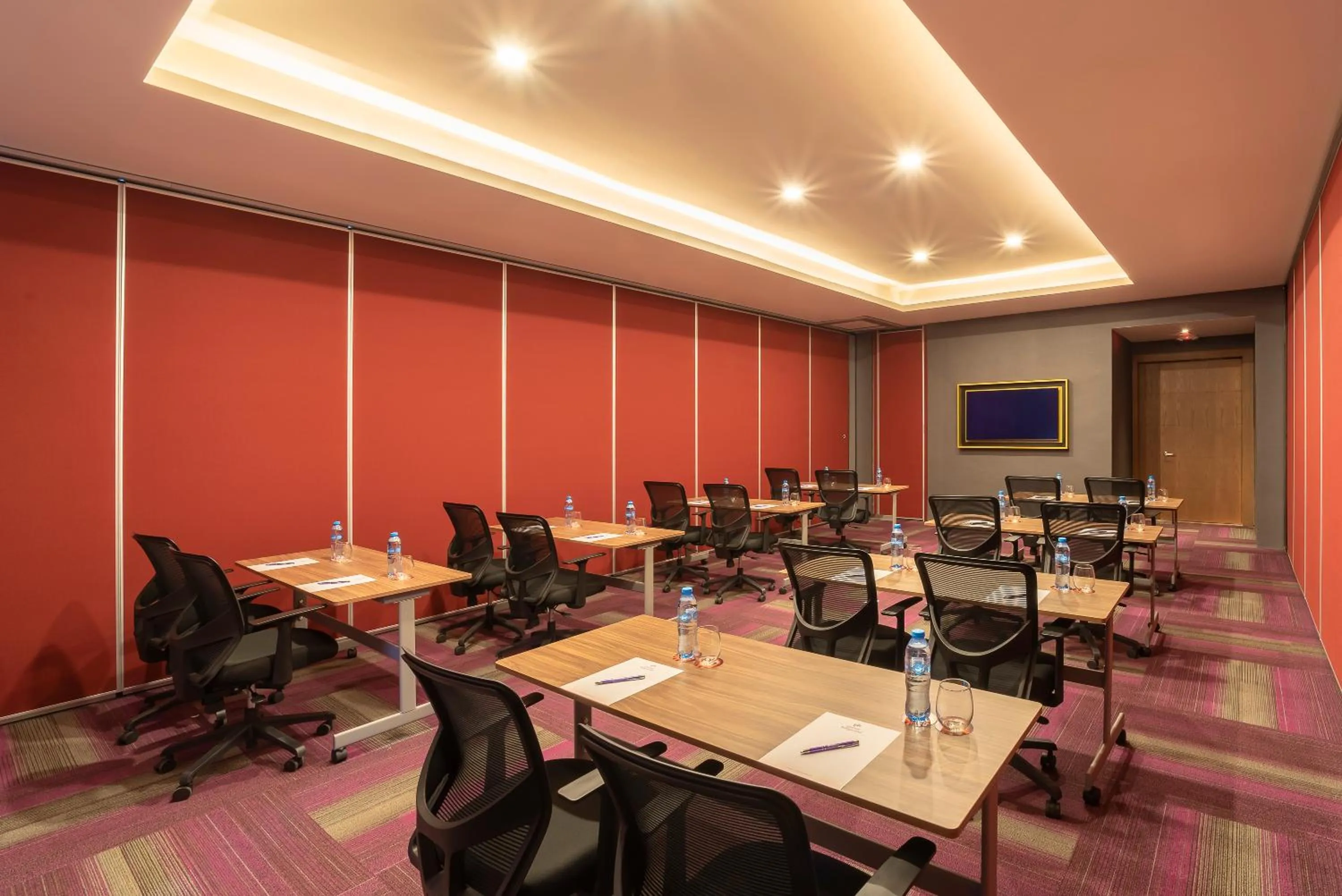 Business facilities in Planet Hollywood Cancun by Royalton, An Autograph Collection All-Inclusive Resort