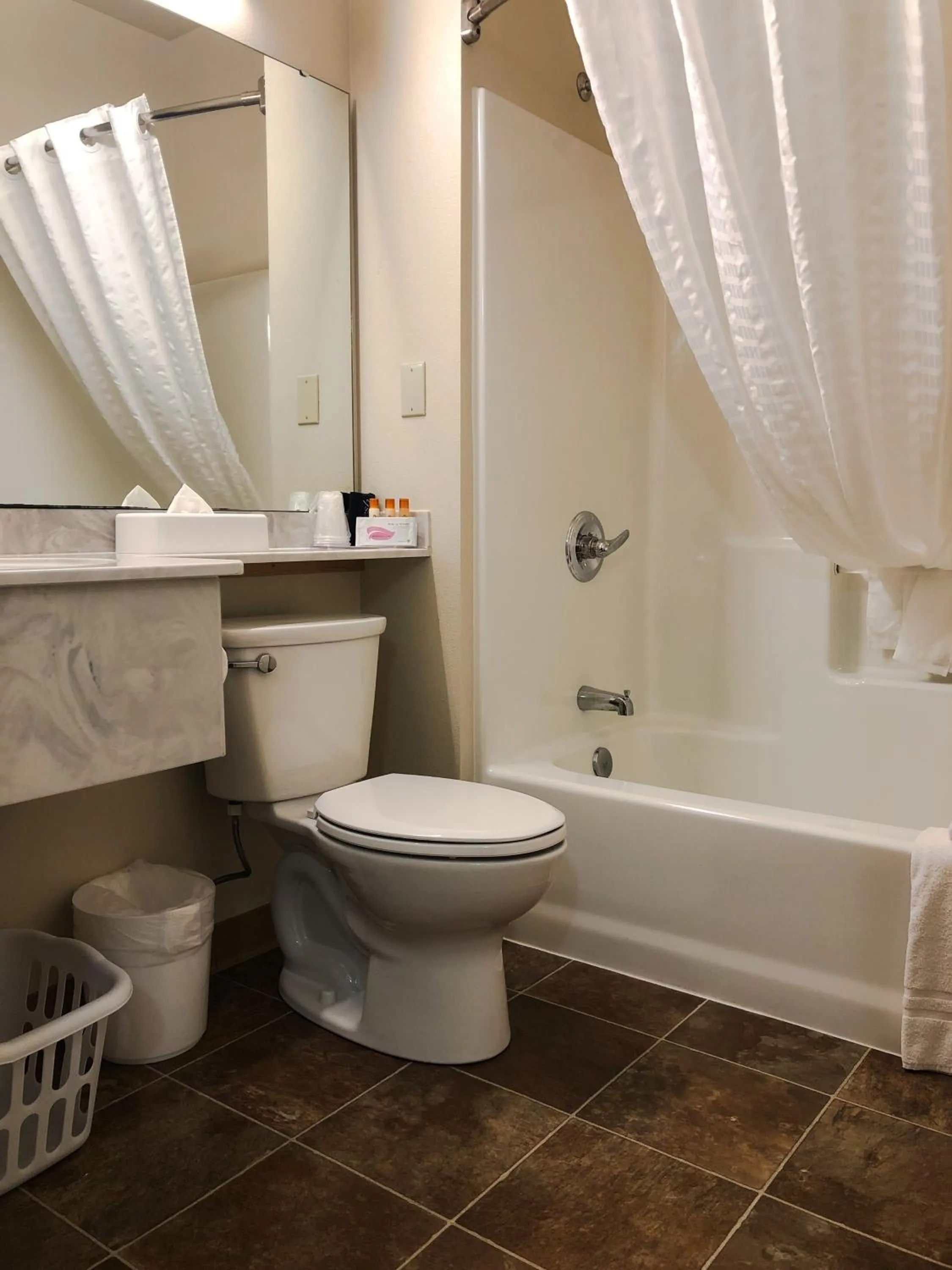 Toilet in Aspen Hotel