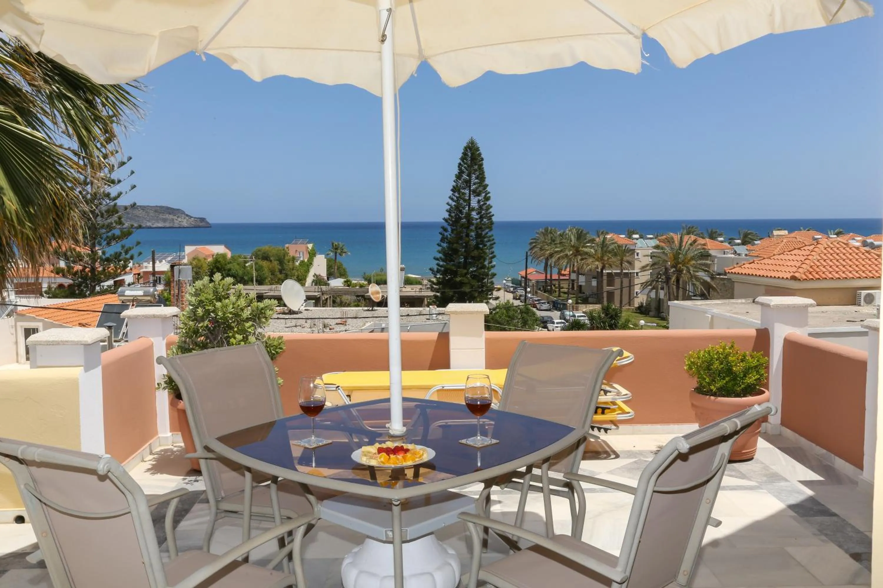 Sea view in Heaven Apartments