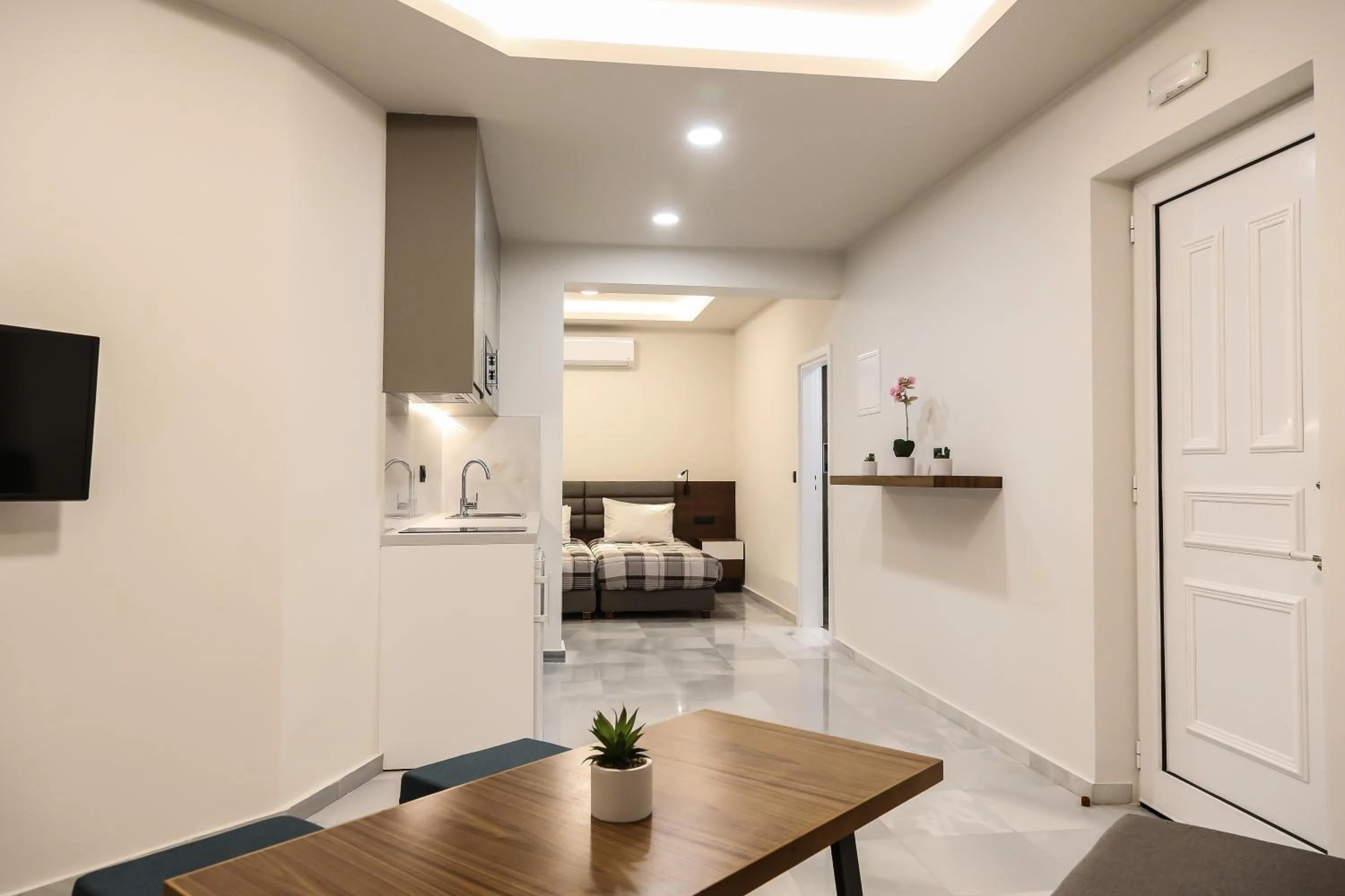 Living room, Bed in Heaven Apartments