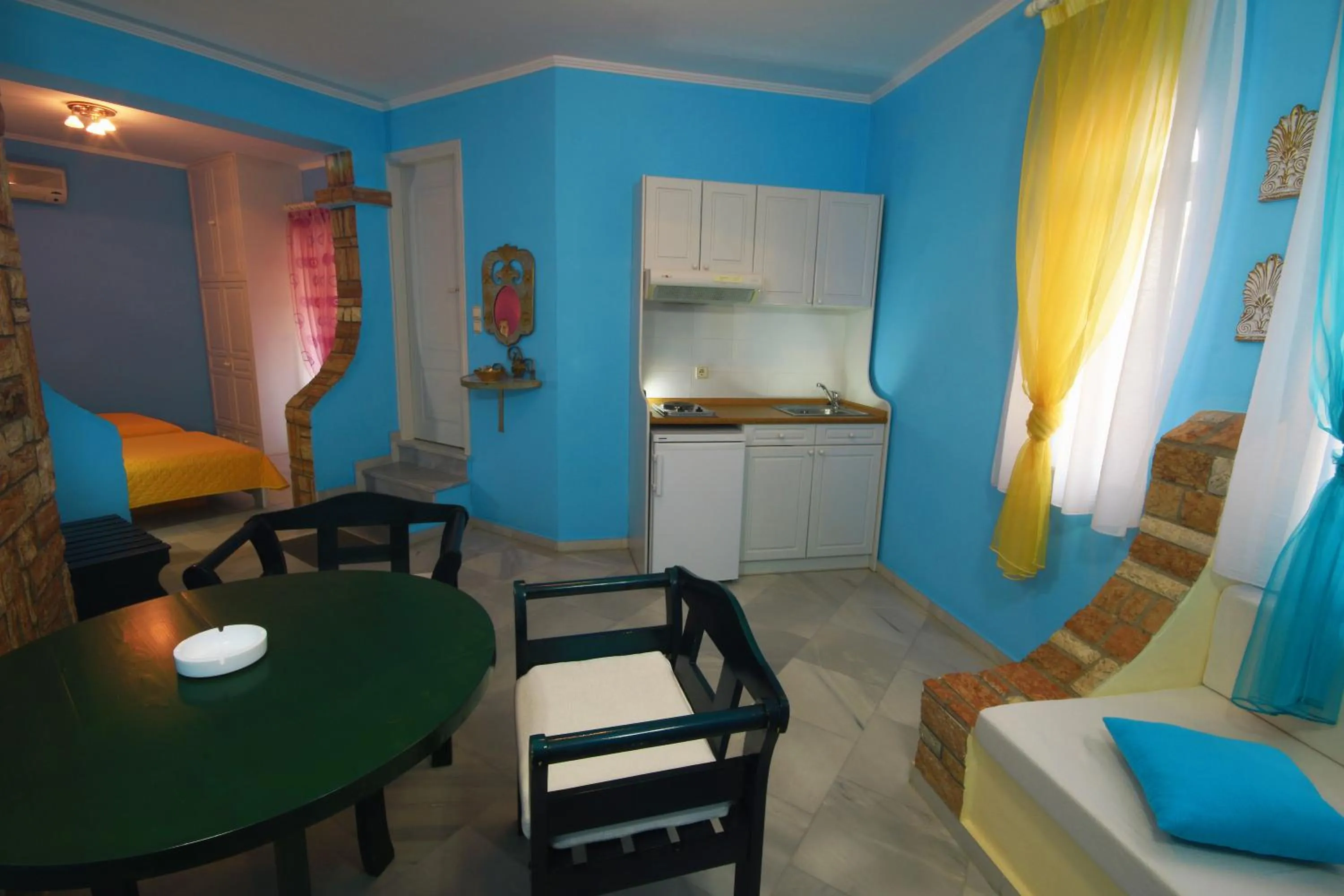 Seating area in Heaven Apartments