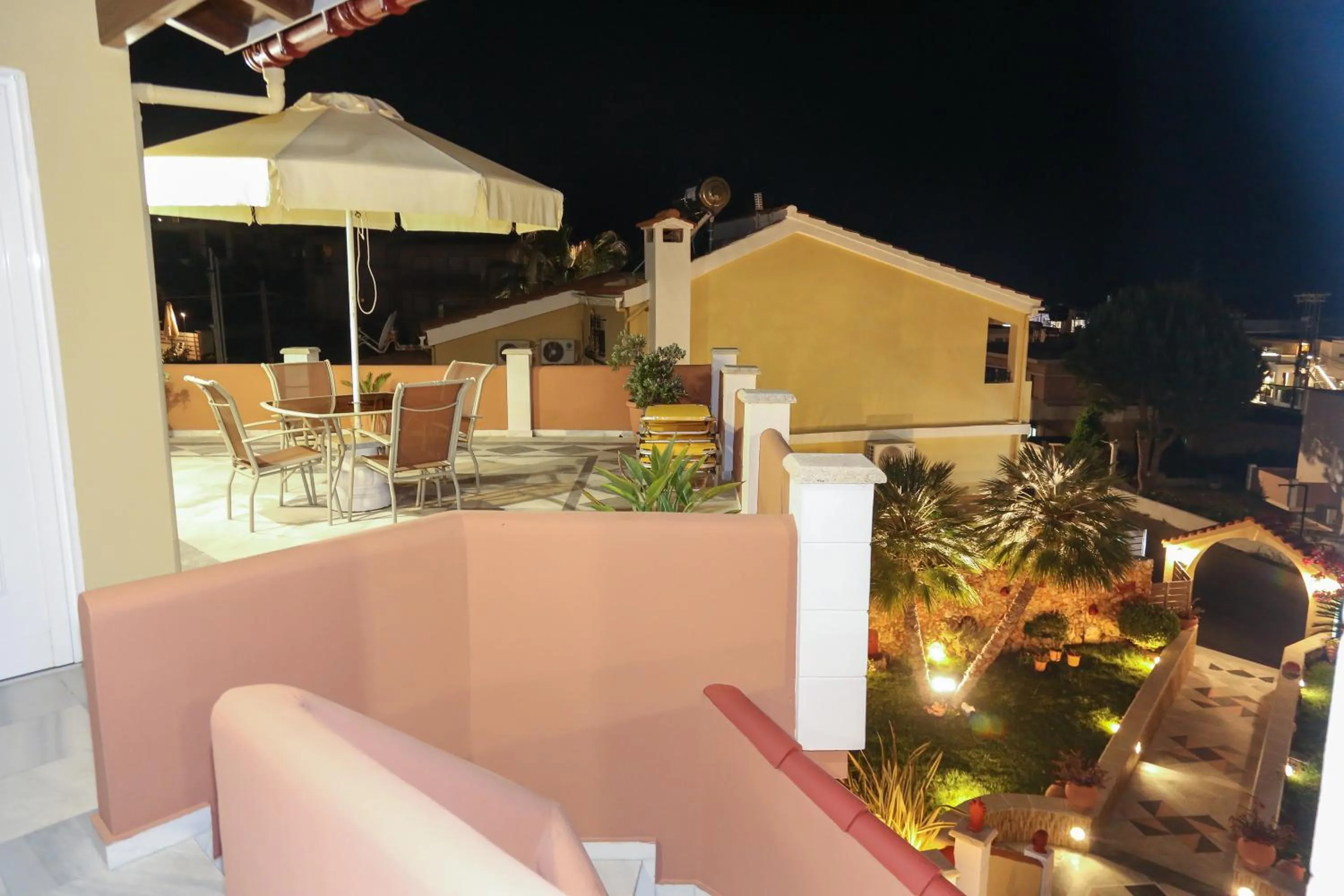 Balcony/Terrace in Heaven Apartments