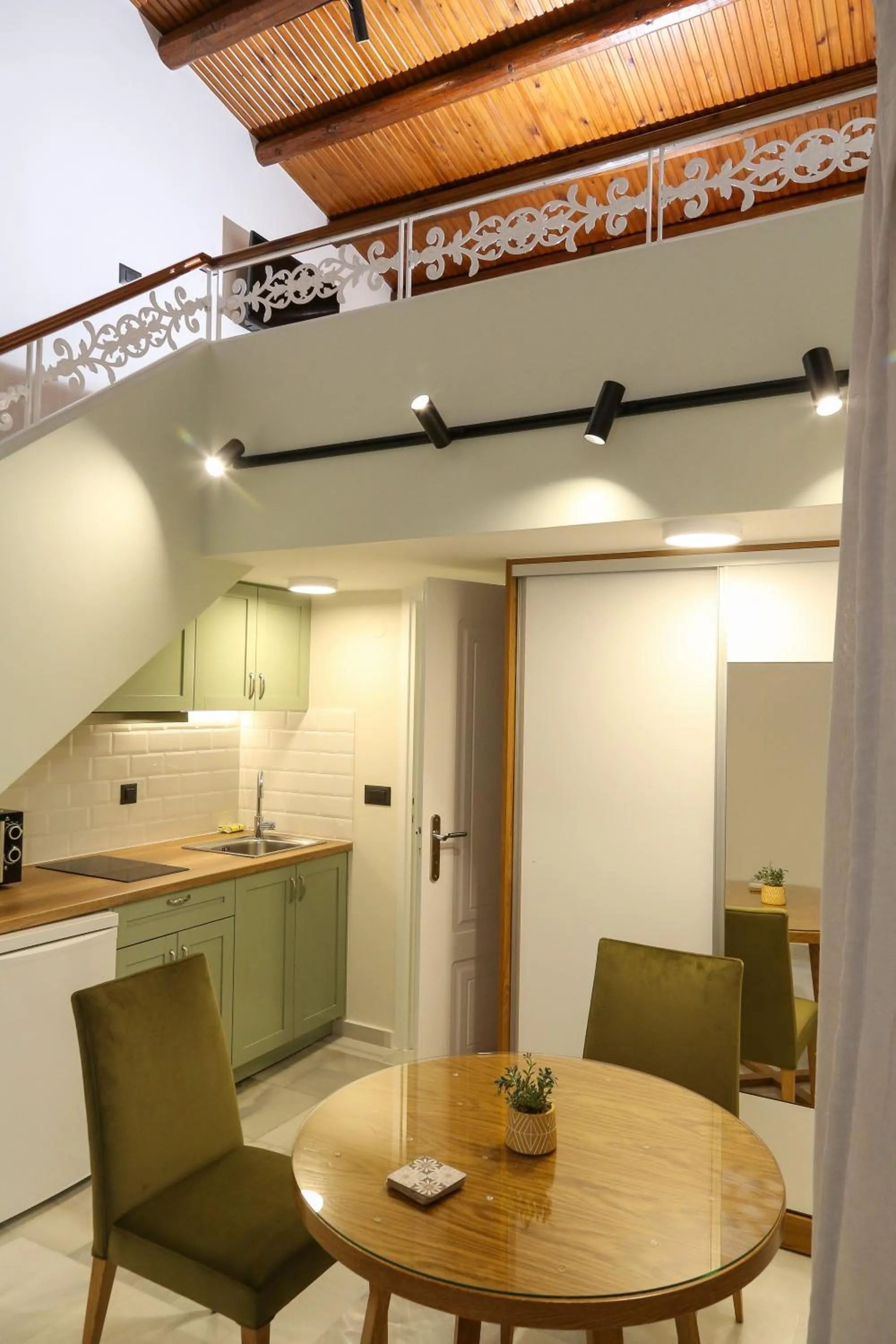 Photo of the whole room in Heaven Apartments