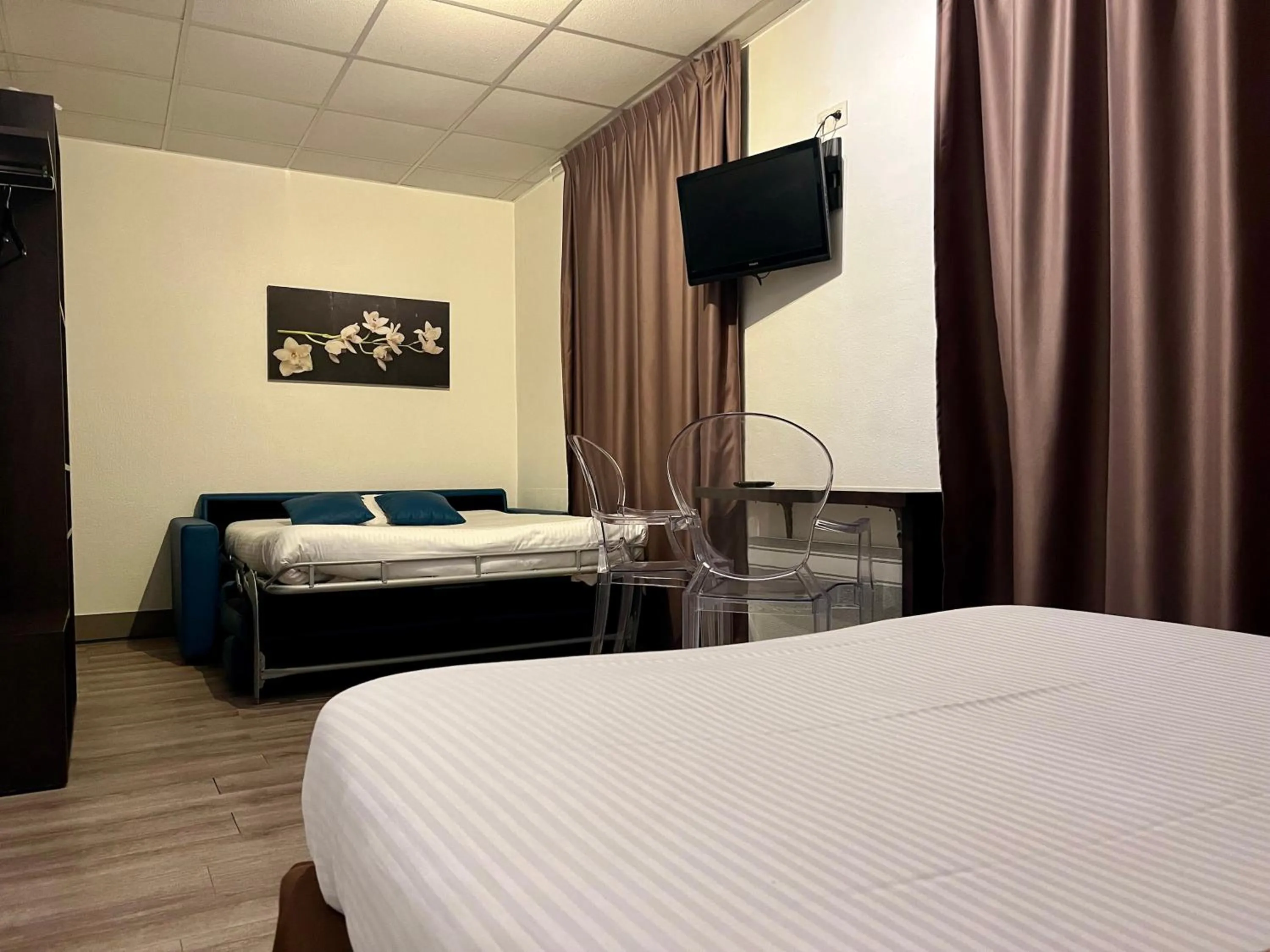 Bed in Hôtel Vol de Nuit Purpan