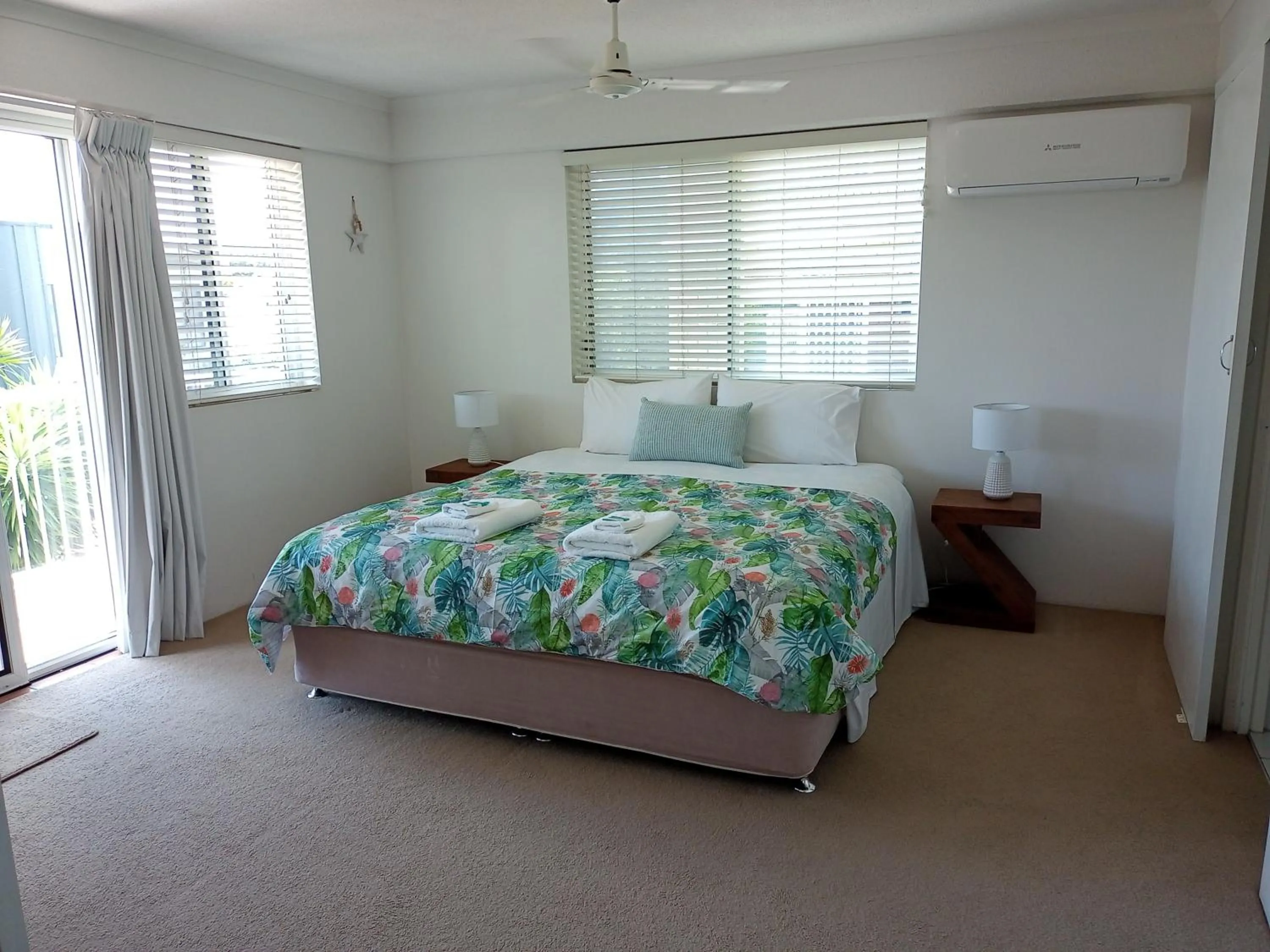 Bedroom, Bed in Belvedere Apartments