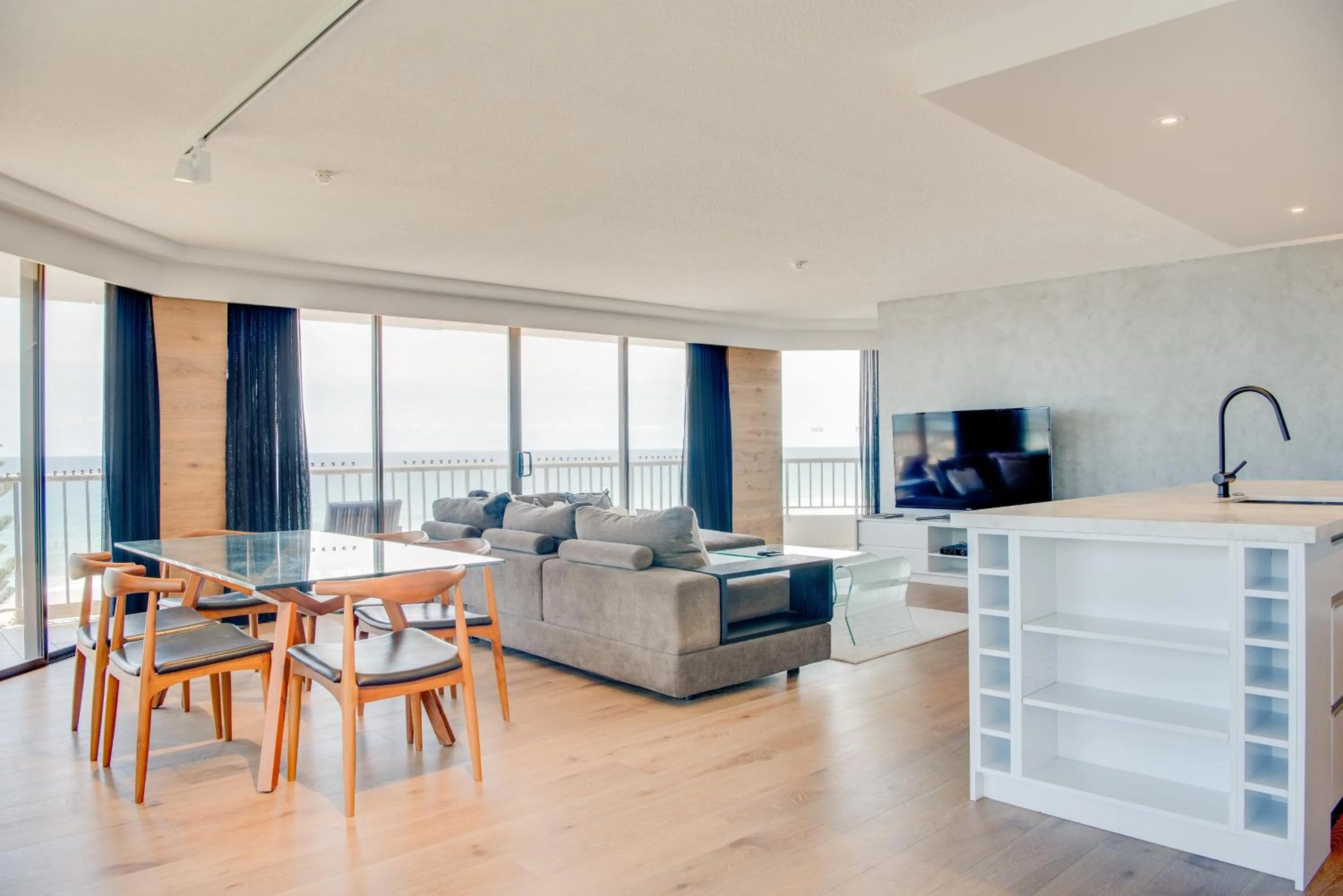 The Rocks Resort - Official