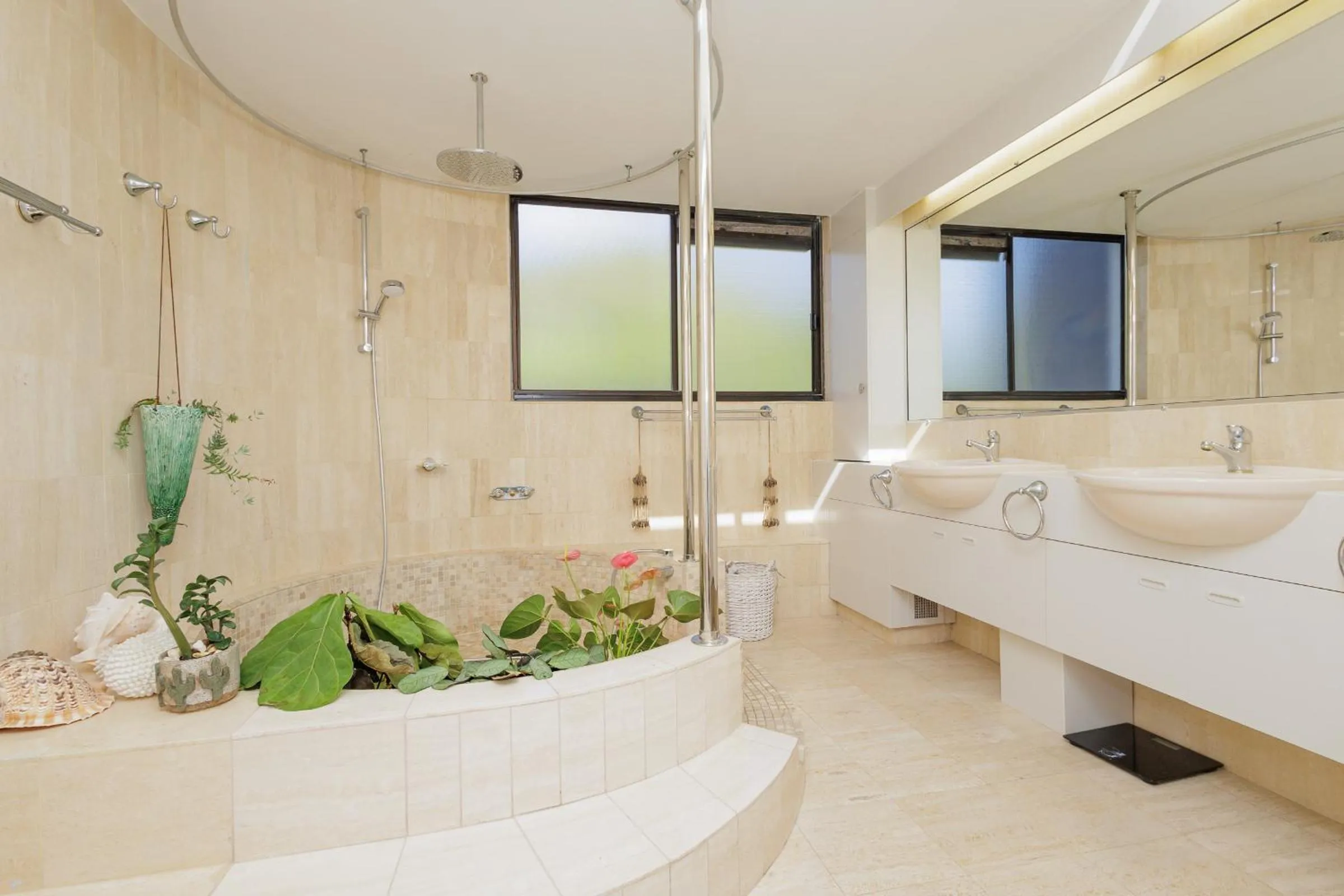 The Rocks Resort - Official