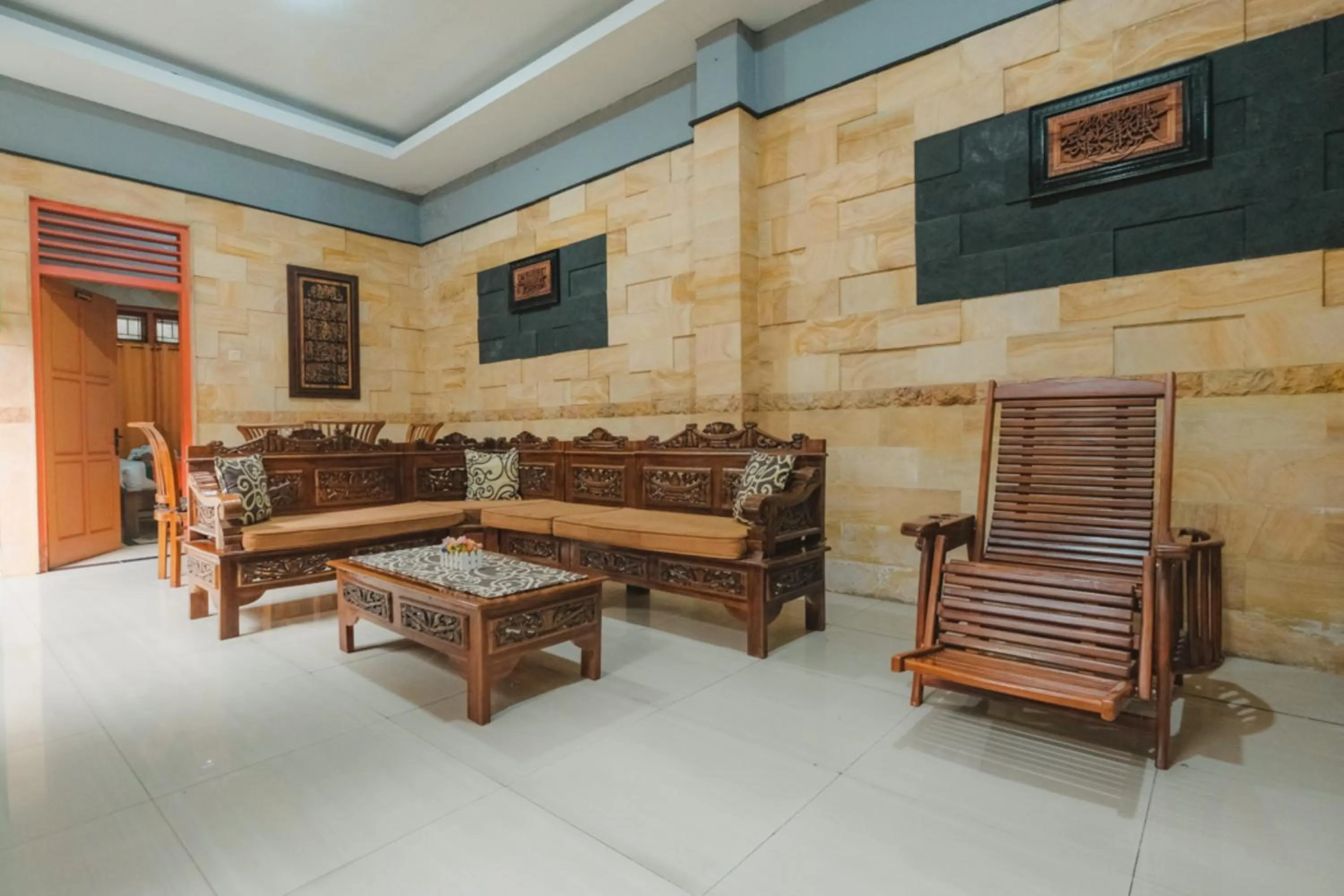 Family in Homestay Simply Homy Jogja dekat Gembiraloka Zoo