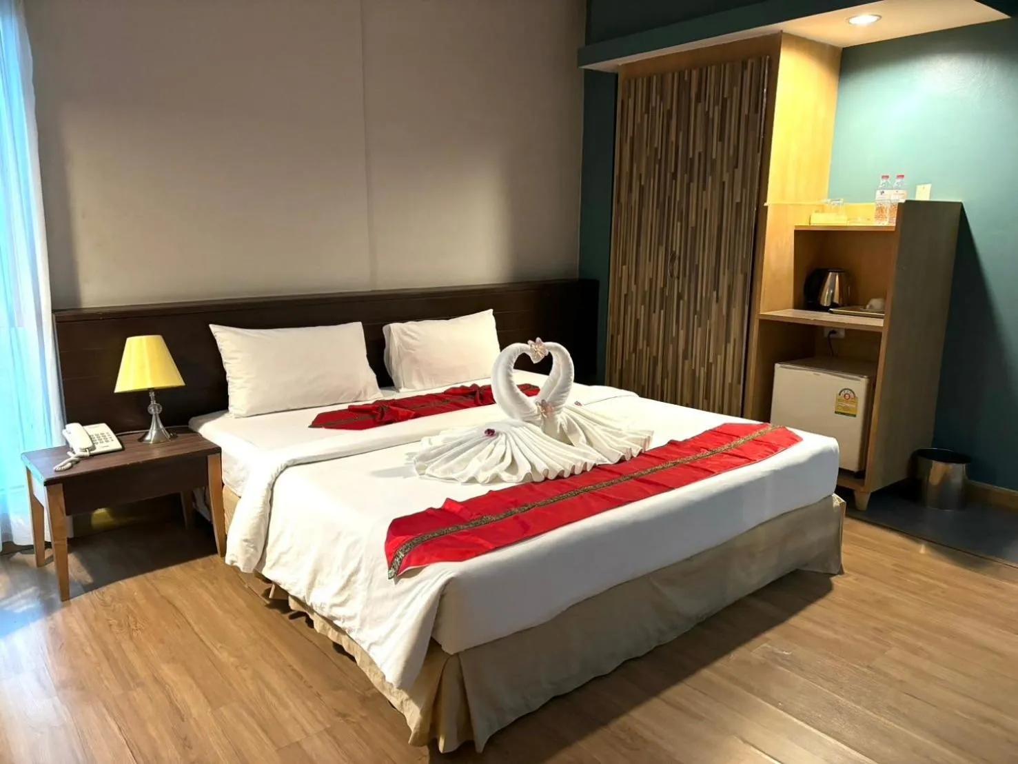 Bed in Aloha Hatyai Hotel