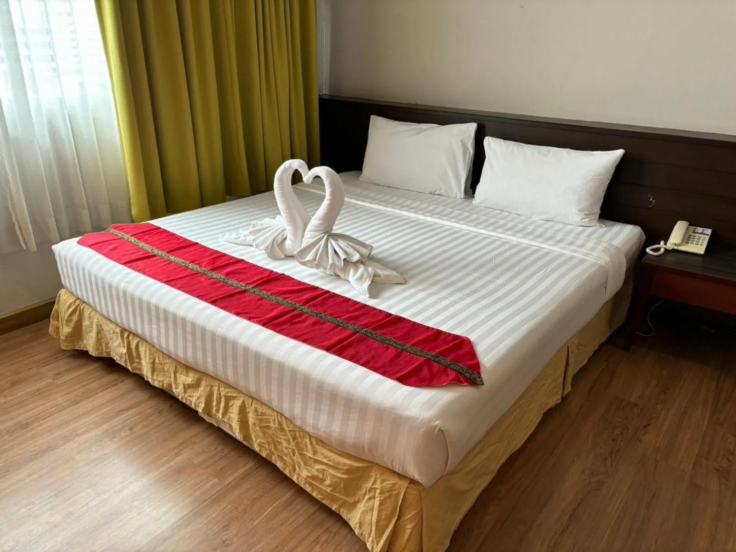 Bed in Aloha Hatyai Hotel