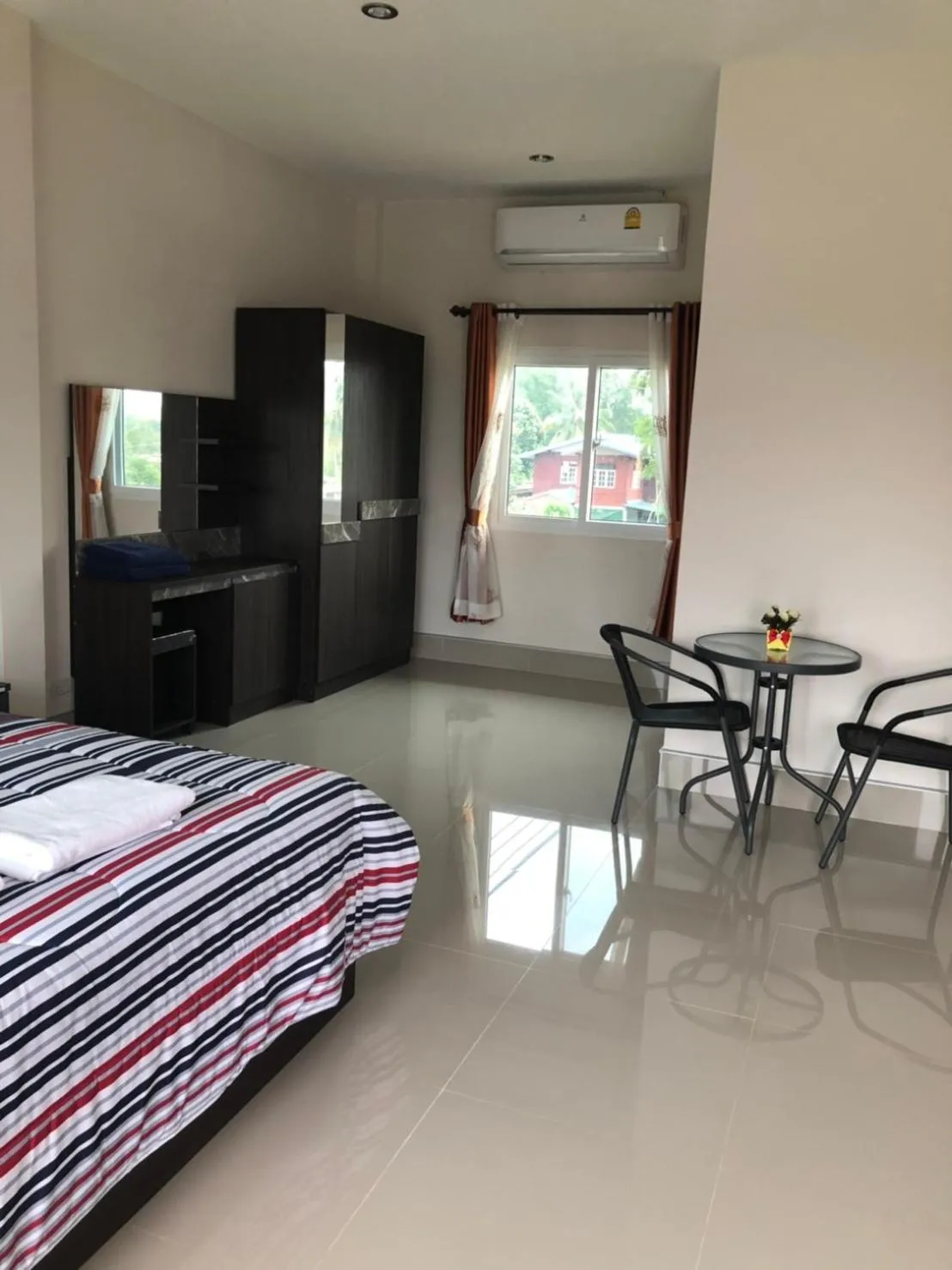 Bed in Pakham Gardens Resort