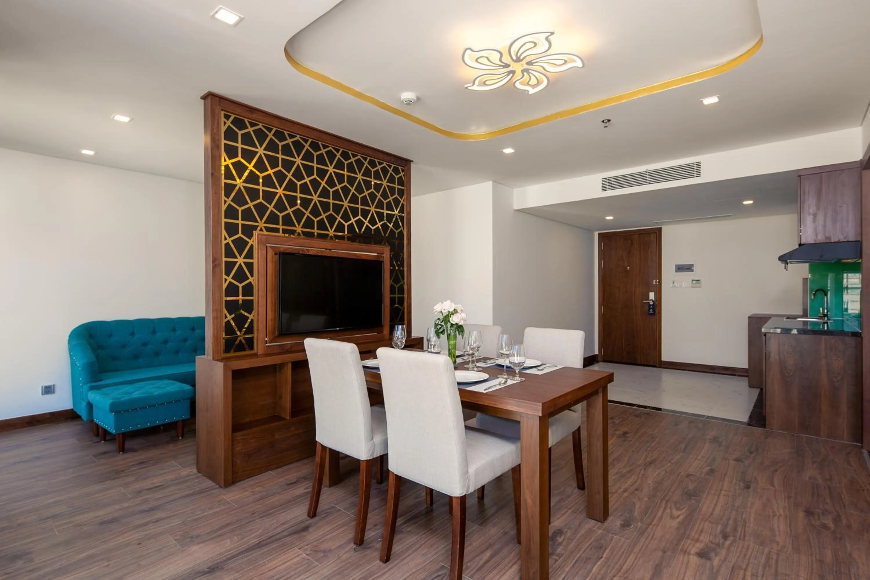 Kitchen or kitchenette in CN Palace Boutique Hotel & Spa