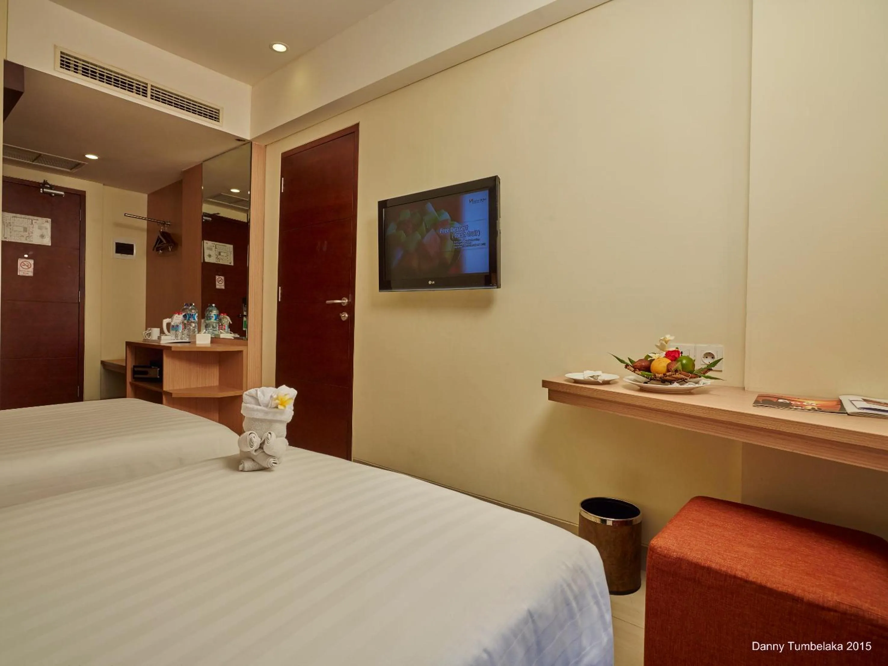 Photo of the whole room, Bed in Sense Sunset Hotel Seminyak