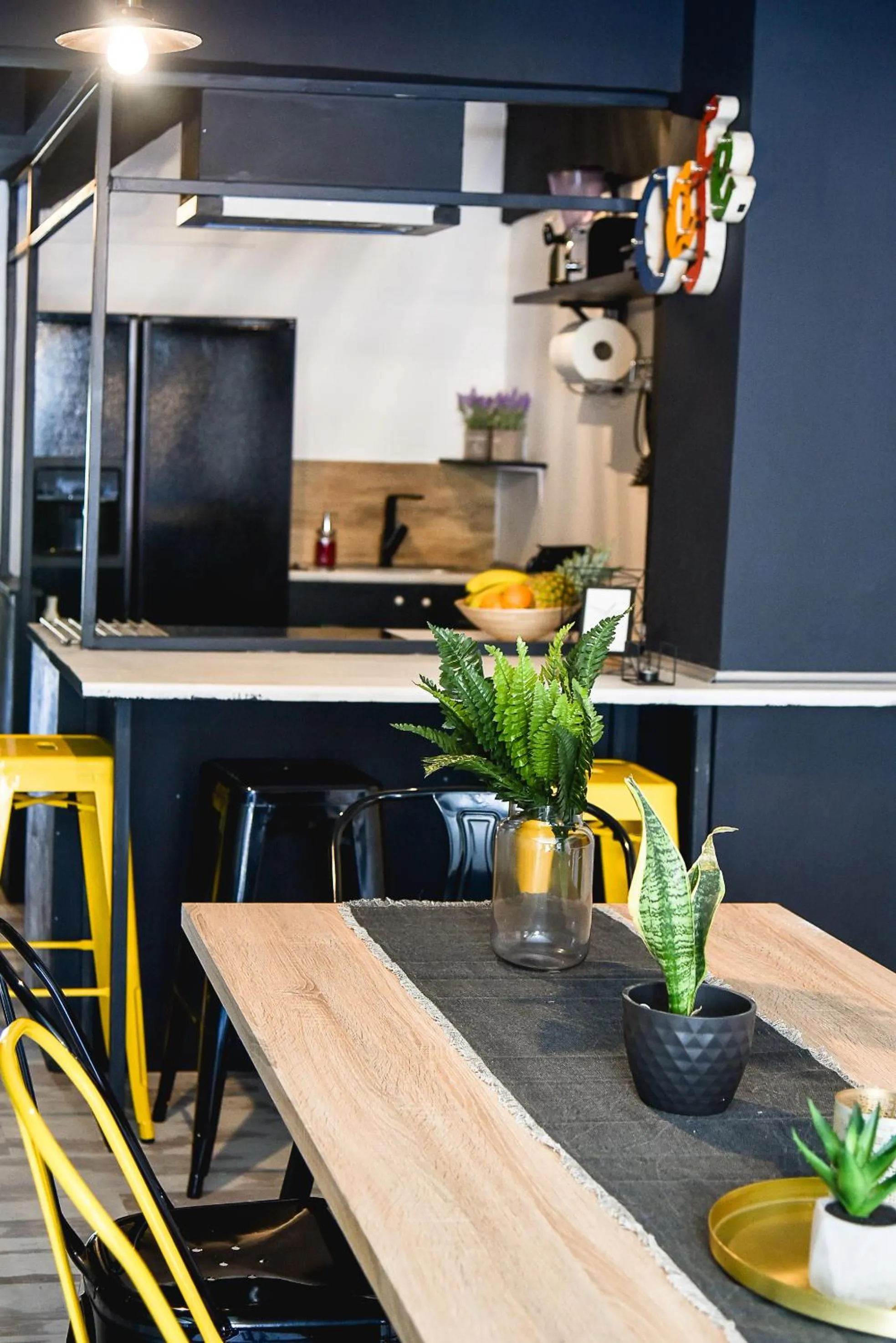 Home Plus Psirri Apartment