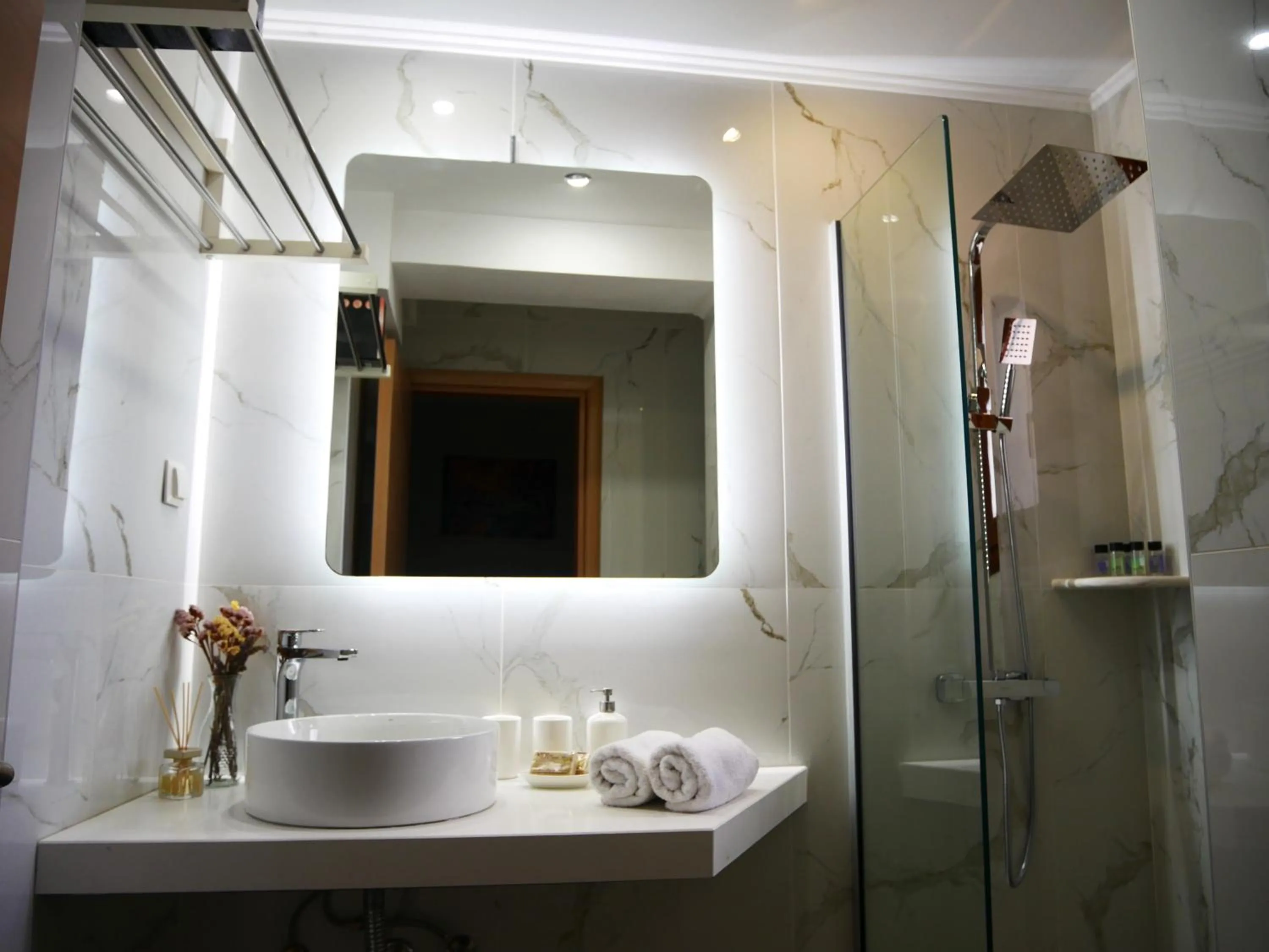 Bathroom in Sandra's Studios