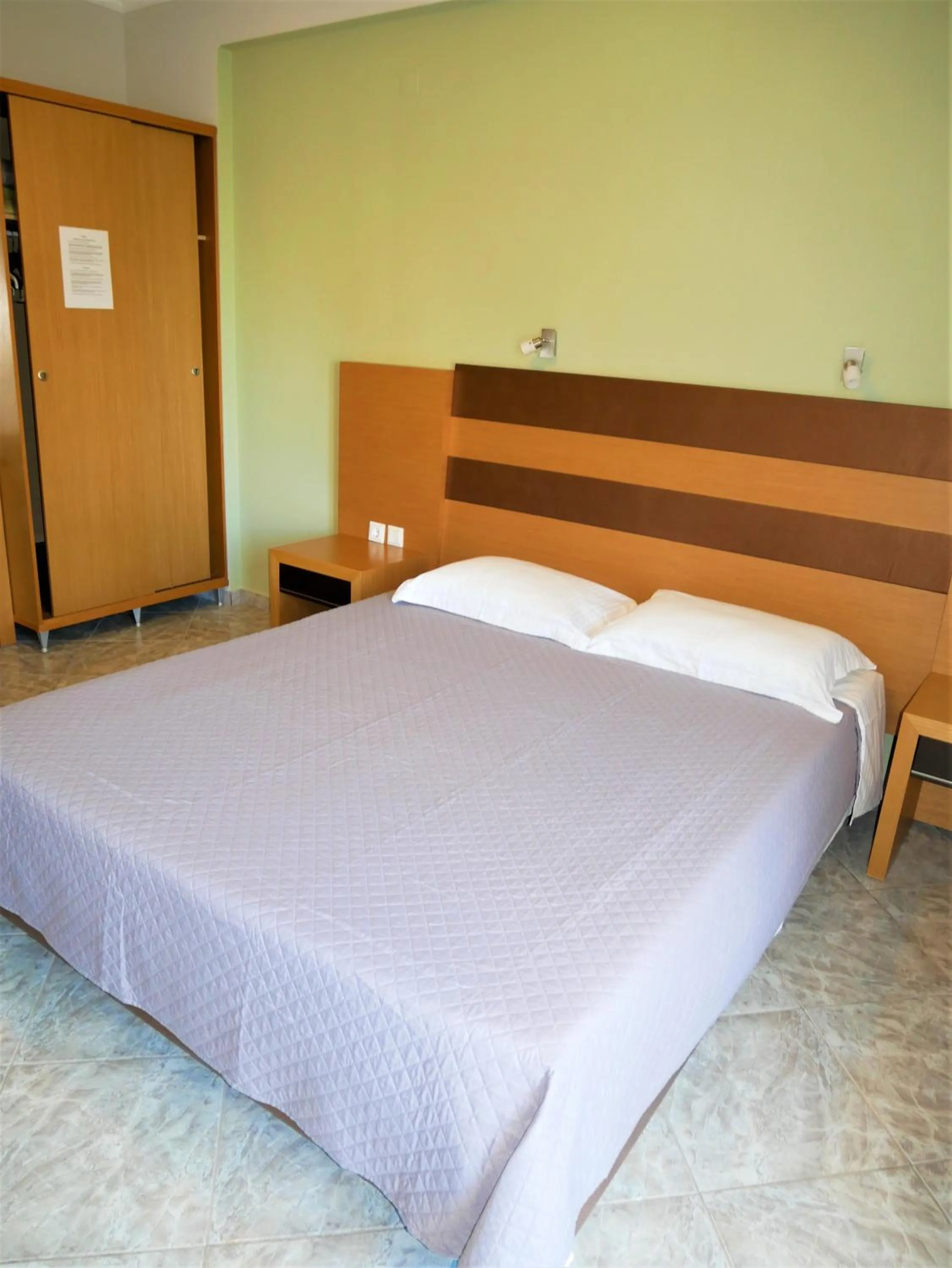 Bedroom, Bed in Sandra's Studios