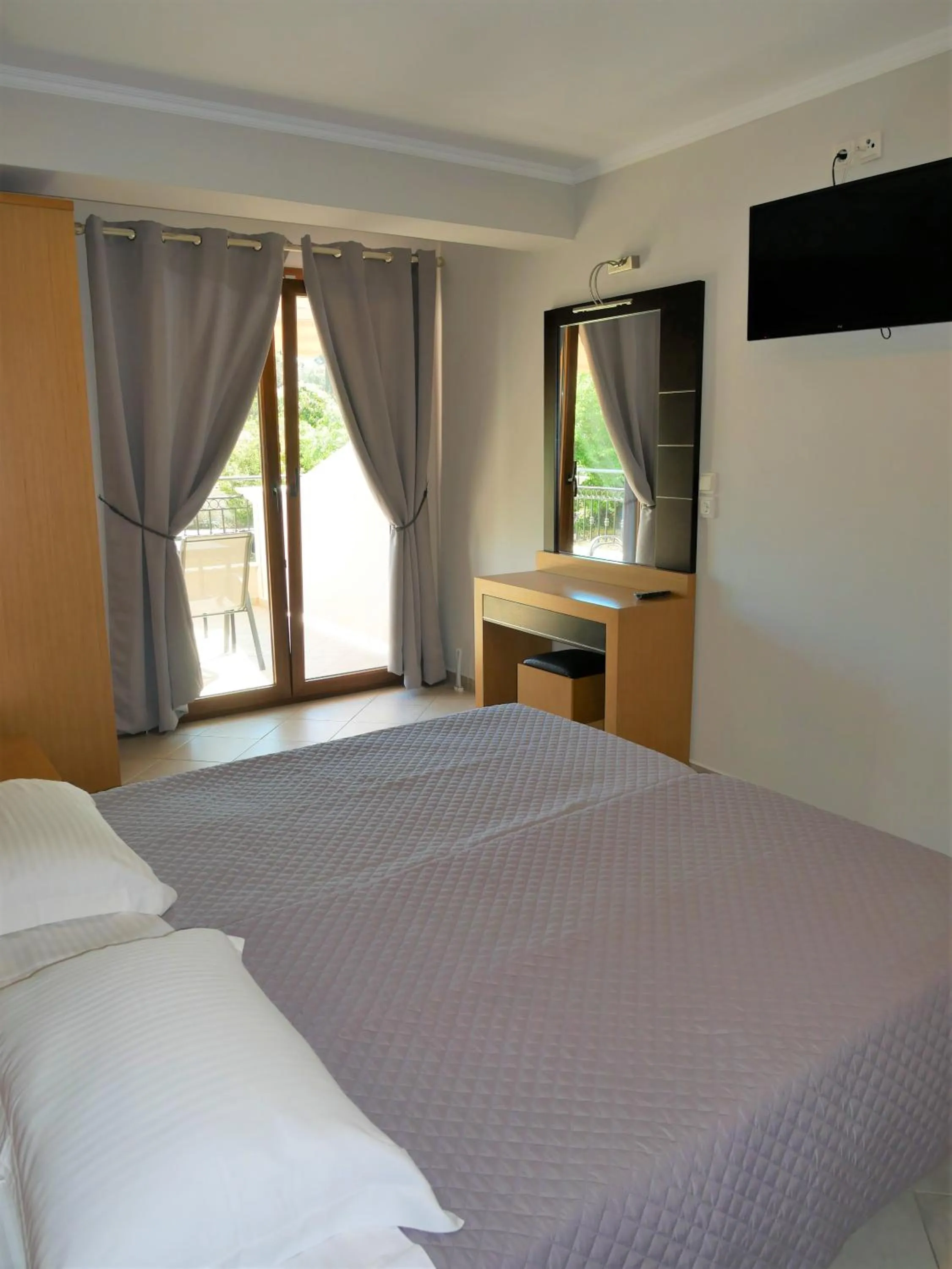 Bed in Sandra's Studios