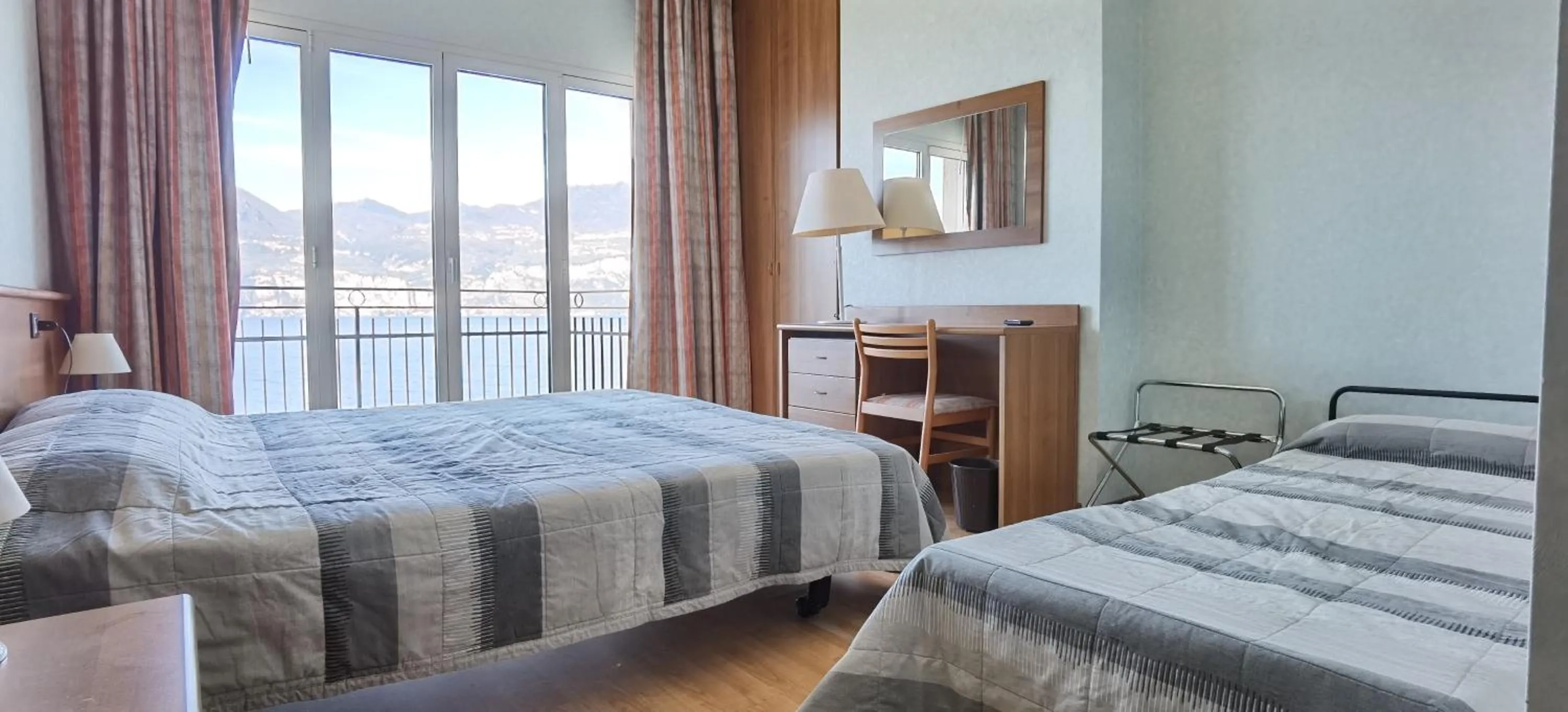 Photo of the whole room, Bed in Hotel Nike