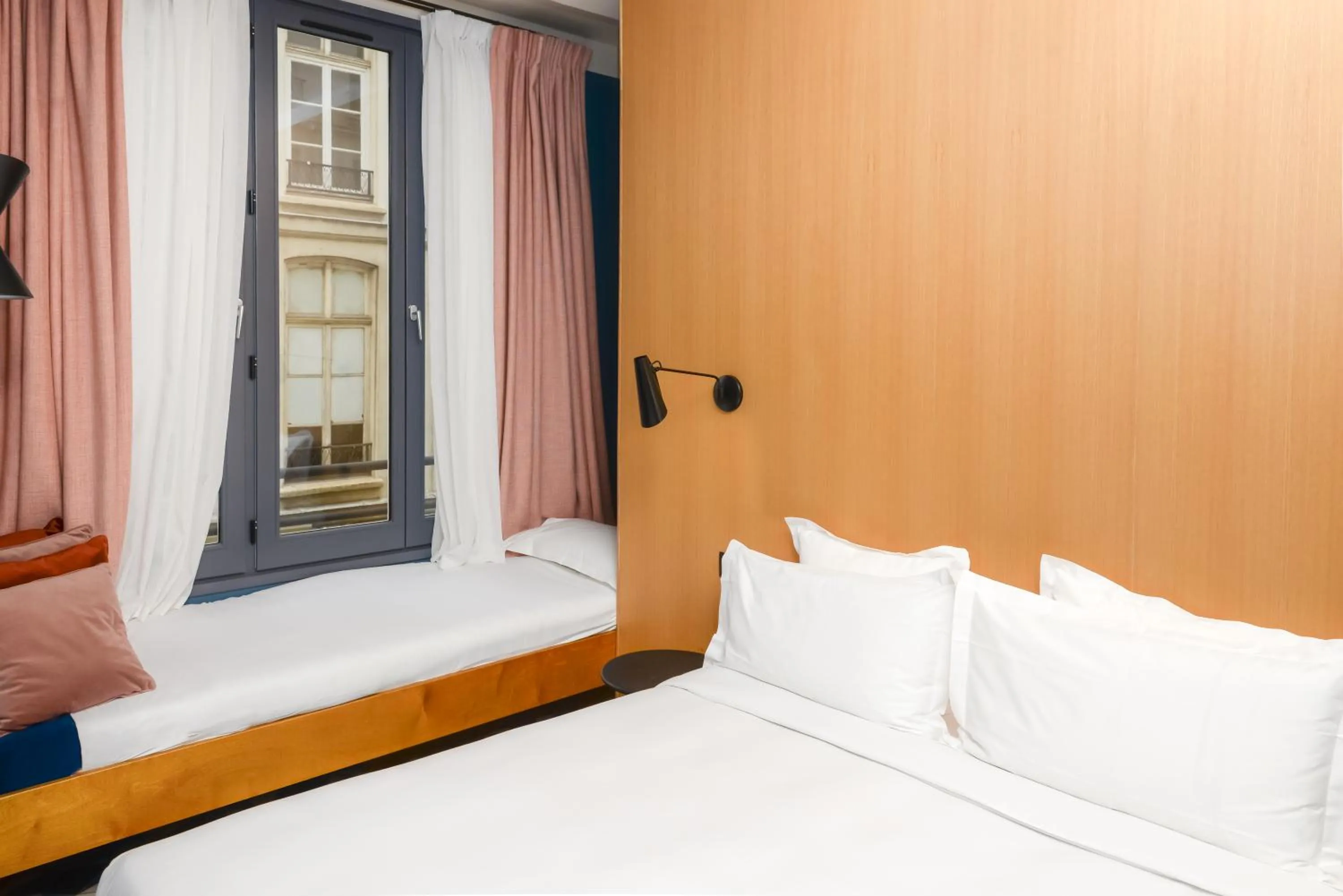 Bedroom, Bed in Hôtel Edgar & Achille