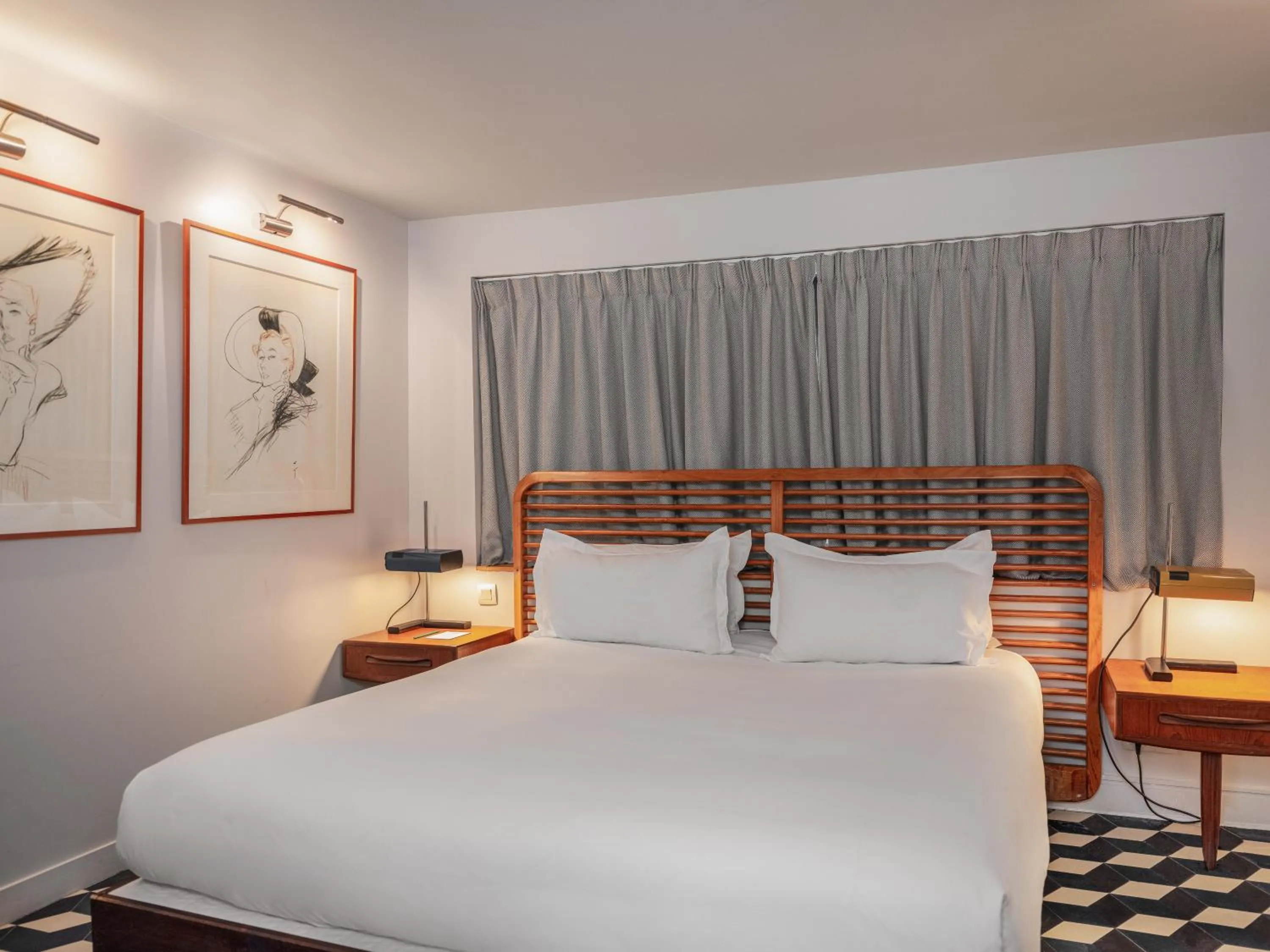 Bedroom, Bed in Hôtel Edgar & Achille