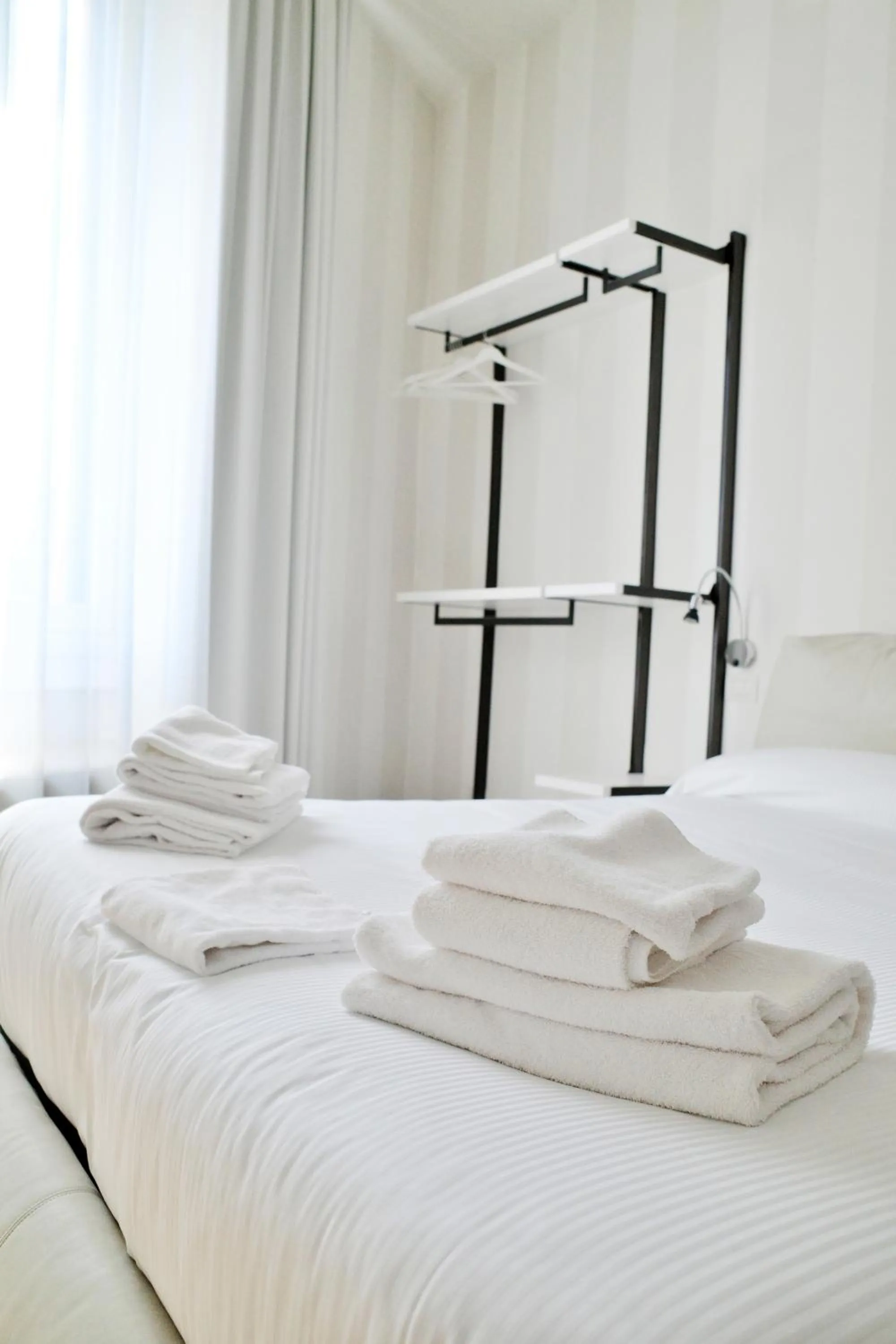 Bed in PORTA NUOVA SUITES