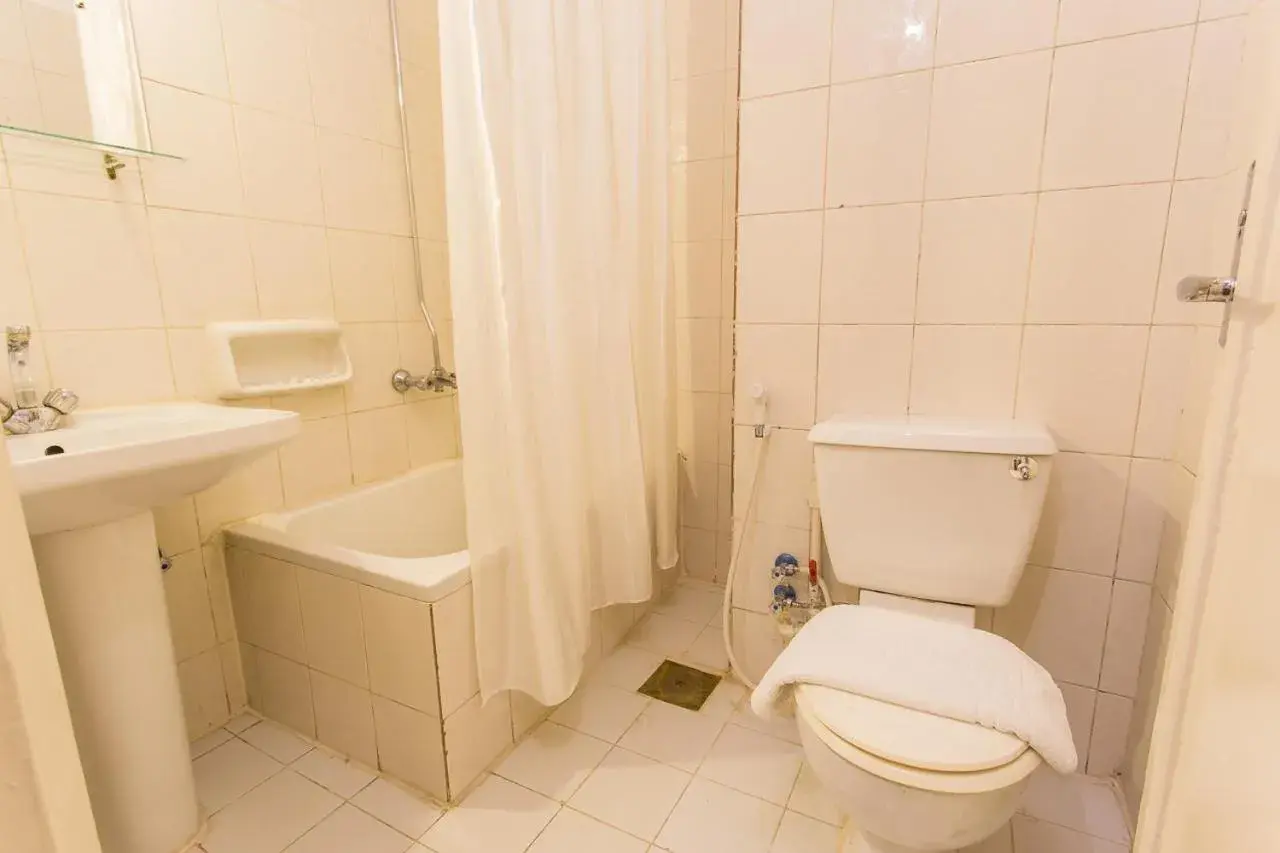 Superior King Room - single occupancy in Cleopatra Hotel Superior King Room - single occupancy in Cleopatra Hotel