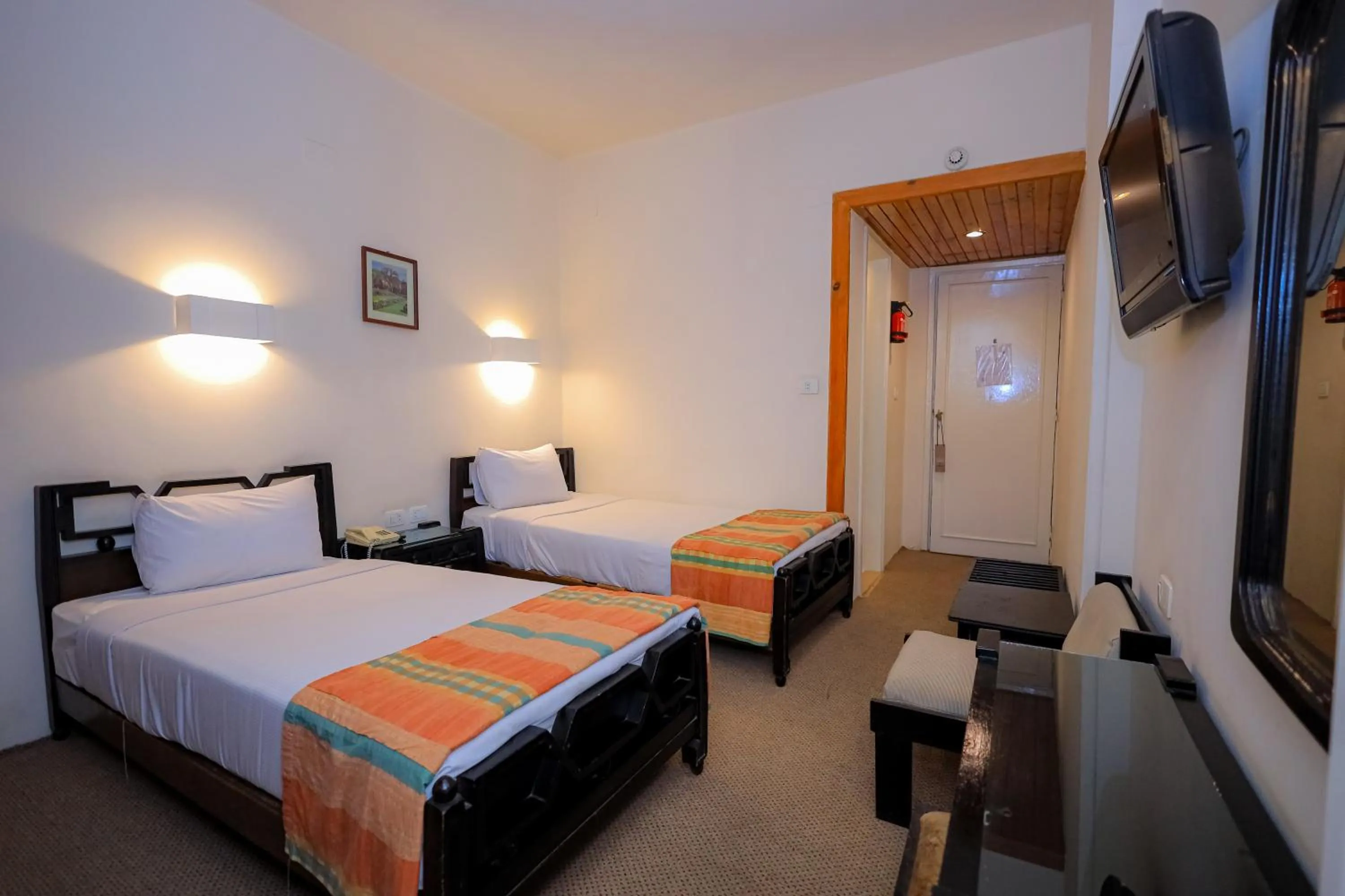 Photo of the whole room, Bed in Cleopatra Hotel