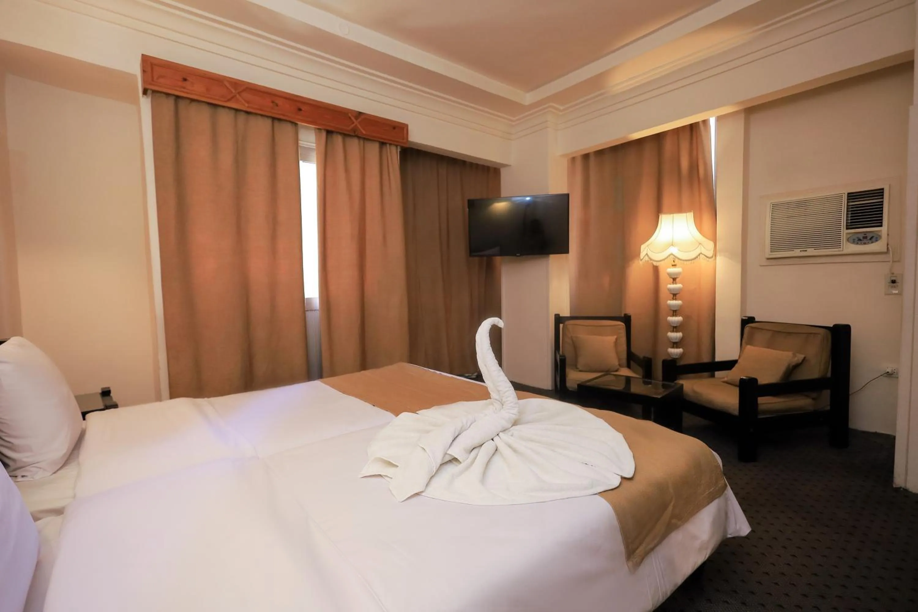 Bed in Cleopatra Hotel