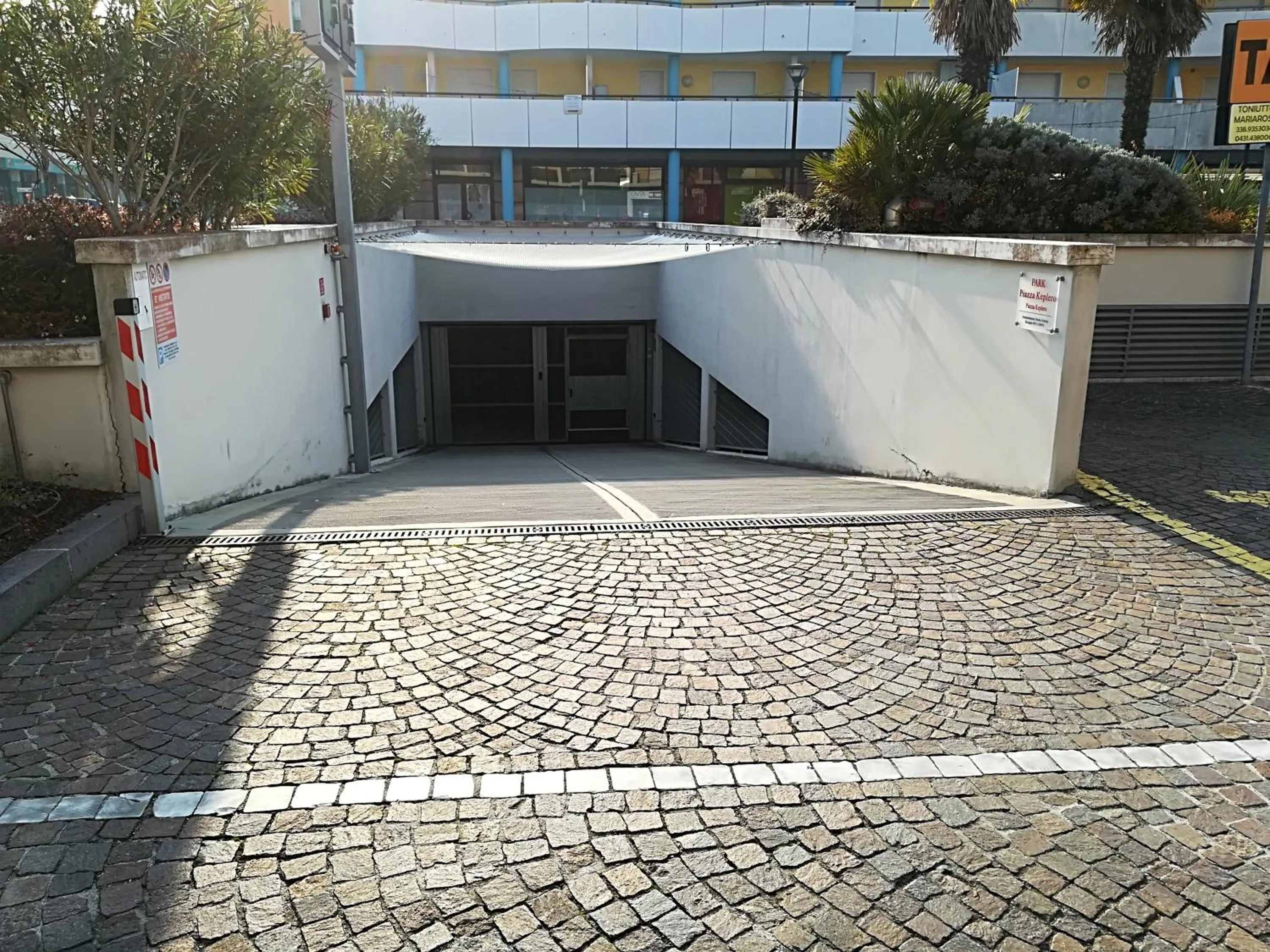 Area and facilities in Hotel Paron