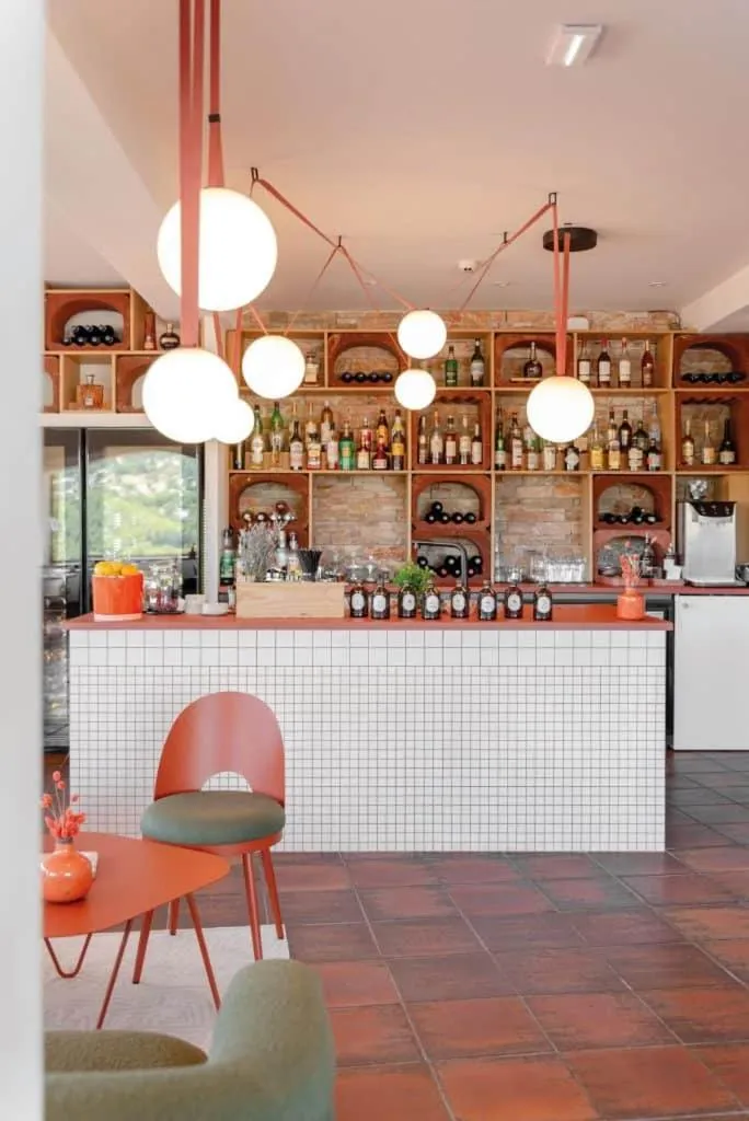 Lounge or bar in Maison Bérard Hôtel - Restaurant - Spa