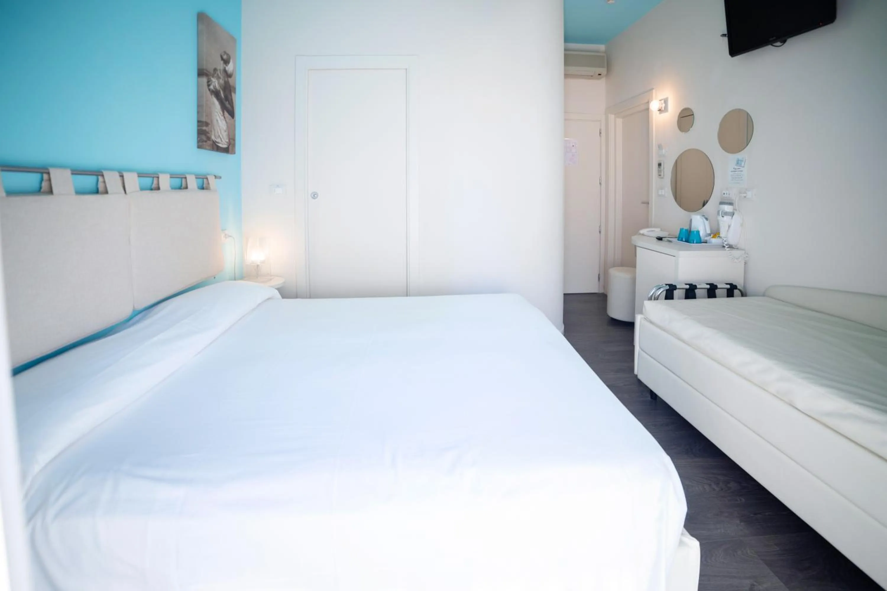 Bedroom, Bed in Hotel Casablanca