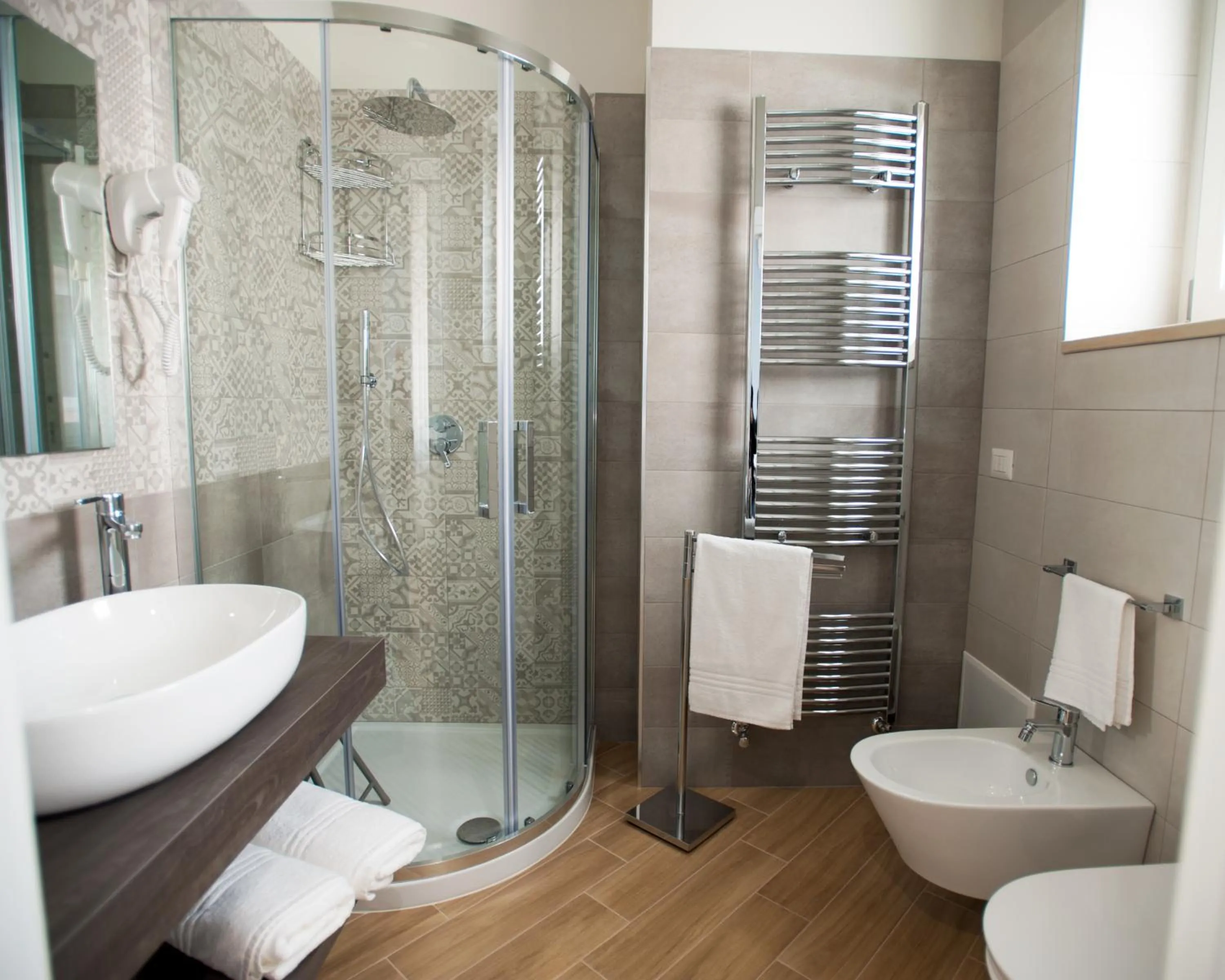 Shower in b&b Rita, nel cuore del Salento