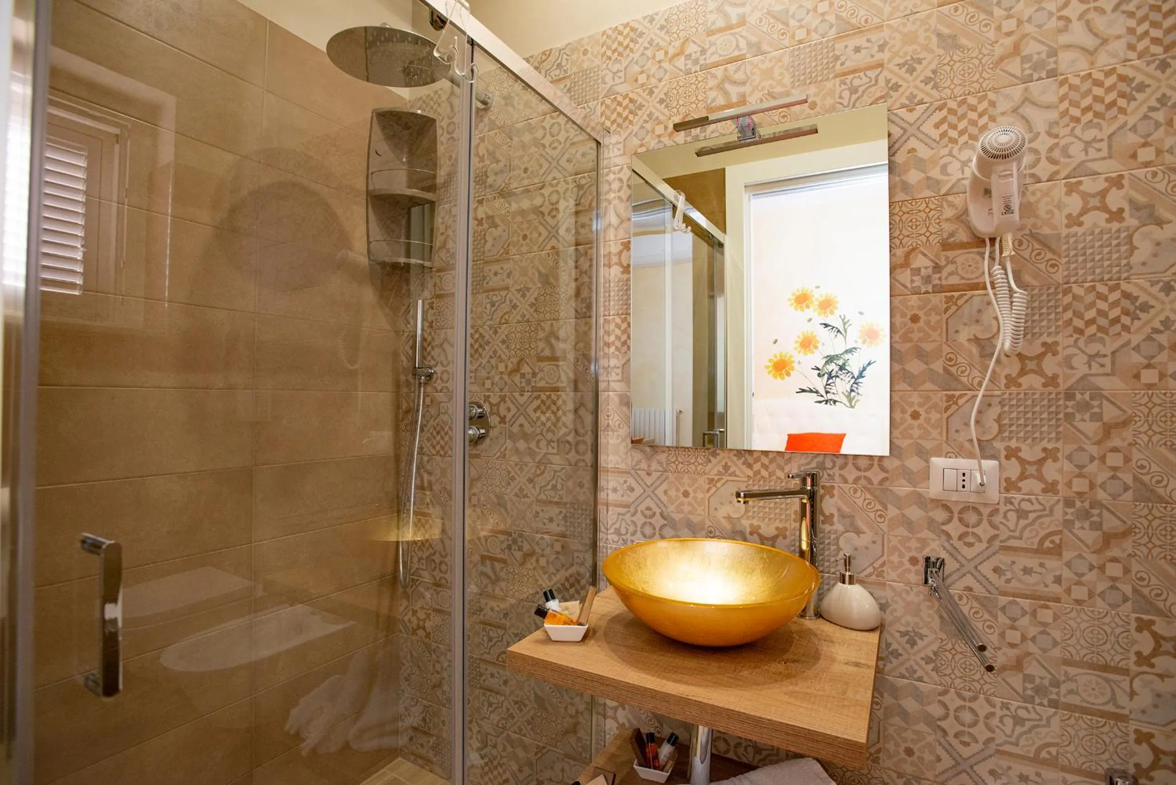 Shower in b&b Rita, nel cuore del Salento