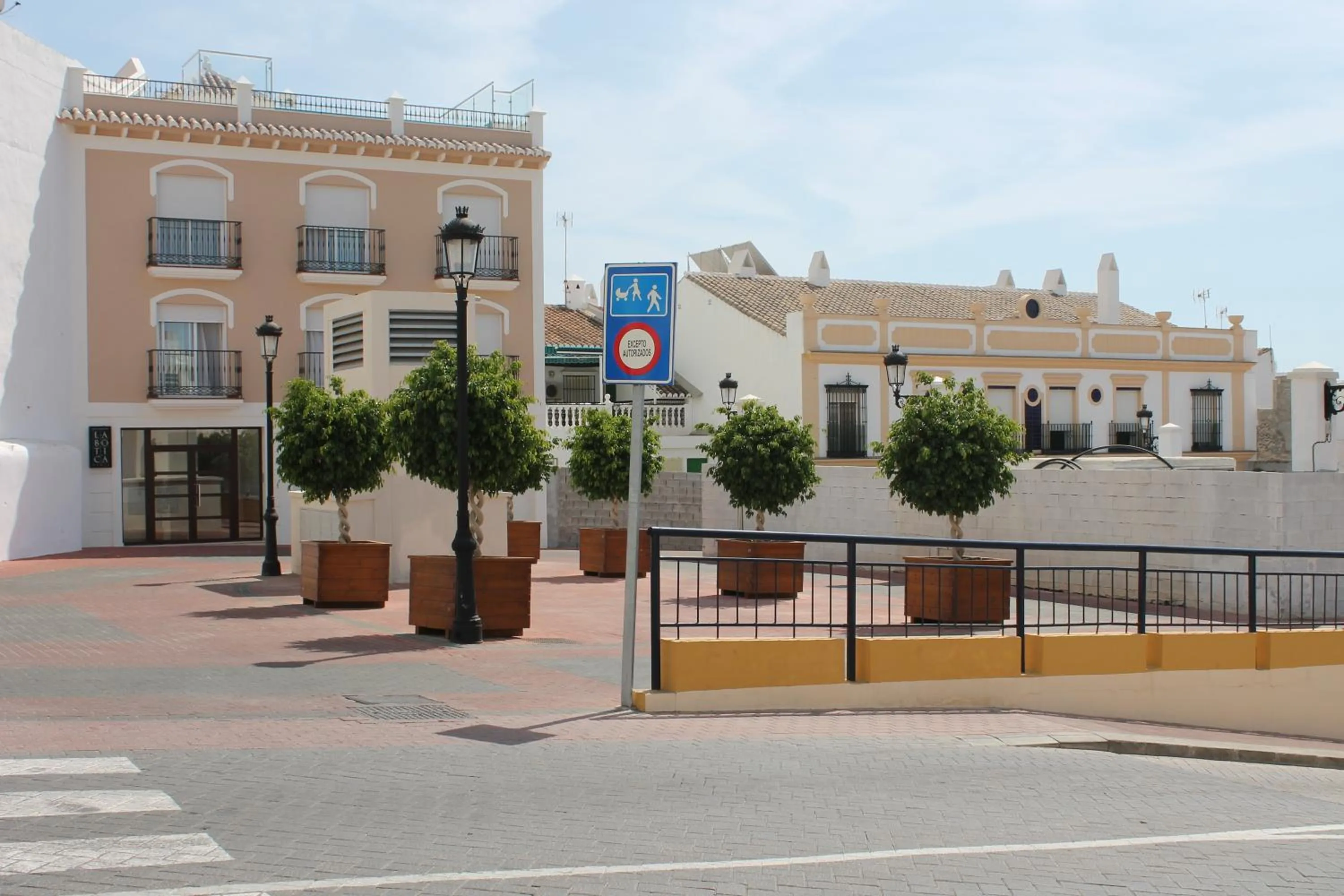 Facade/entrance in Apartamentos La Botica de Nerja