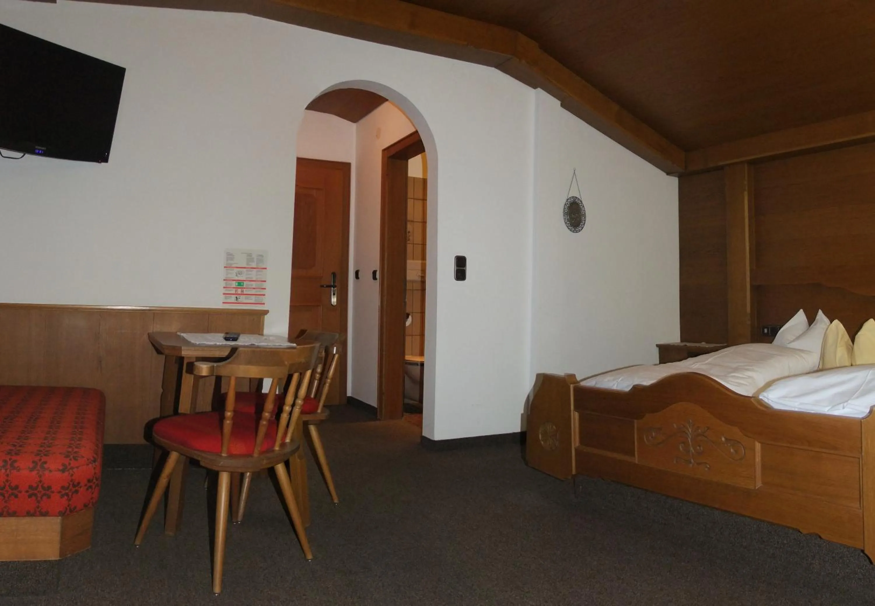 Bed in Hotel Garni Obermair