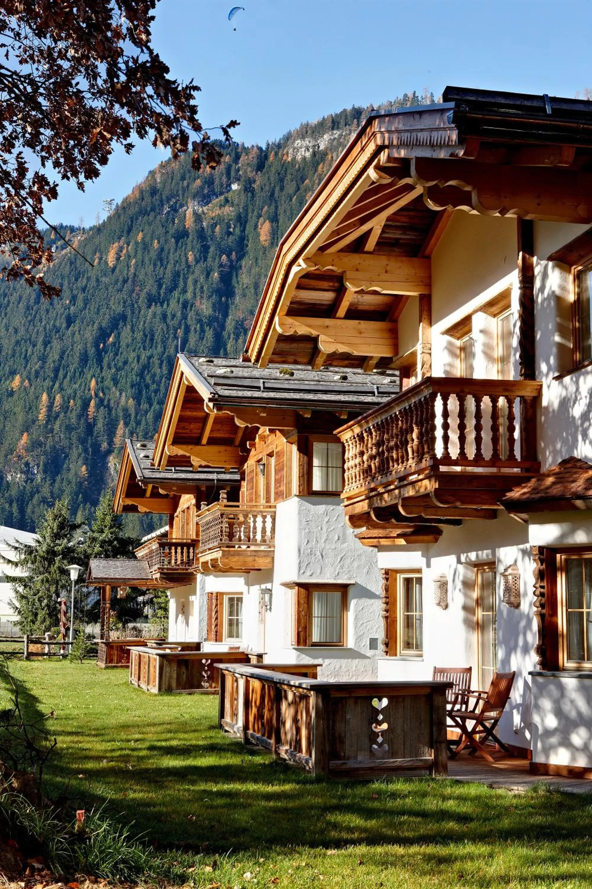Facade/entrance in S'Dörfl Chalets