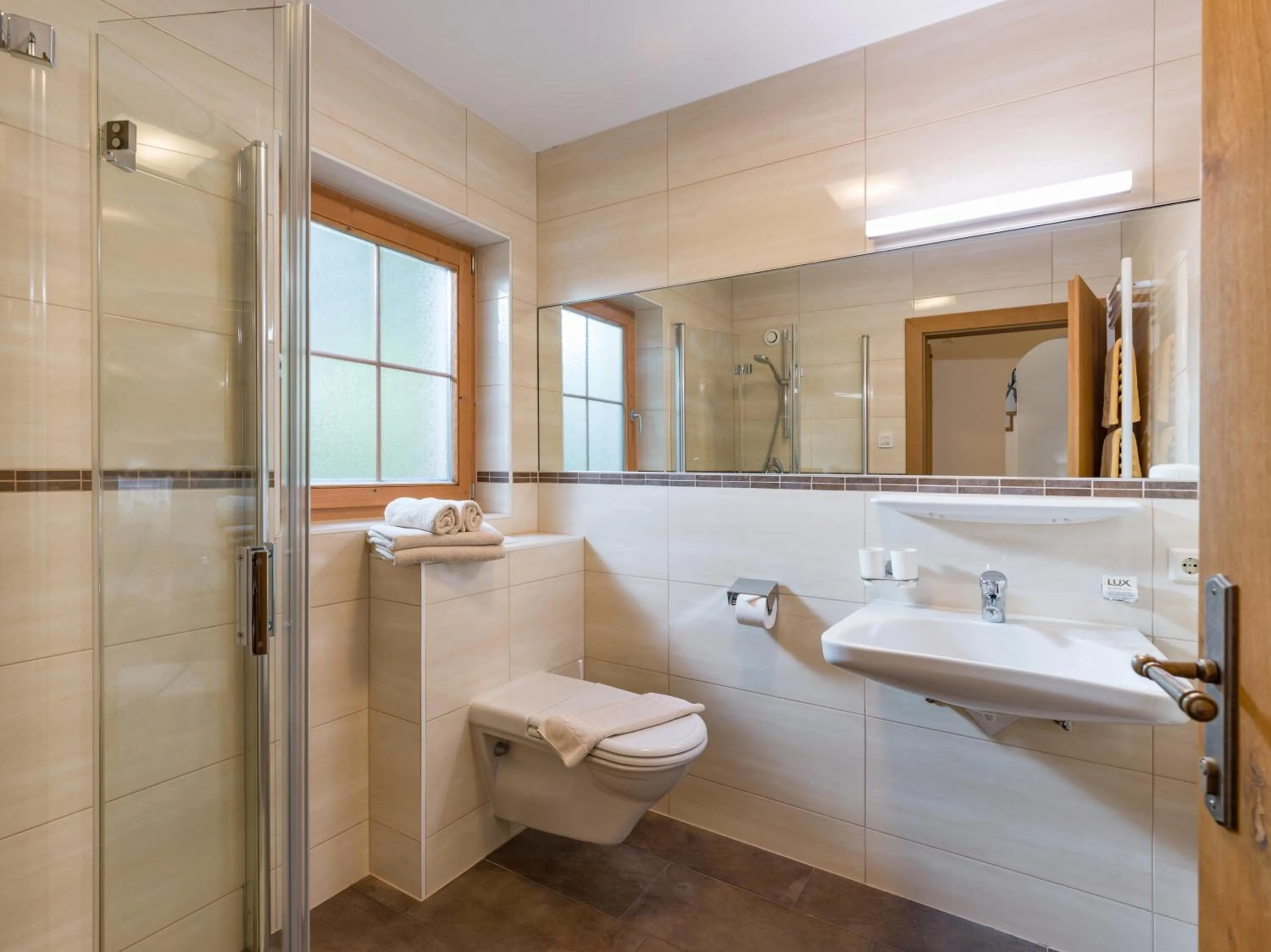 Shower in S'Dörfl Chalets