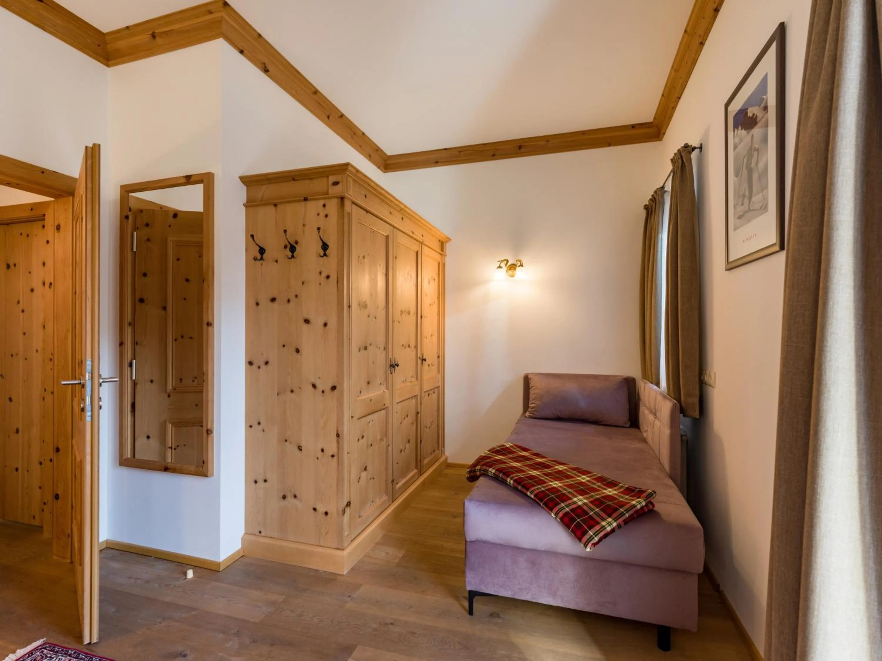 safe, Bed in S'Dörfl Chalets
