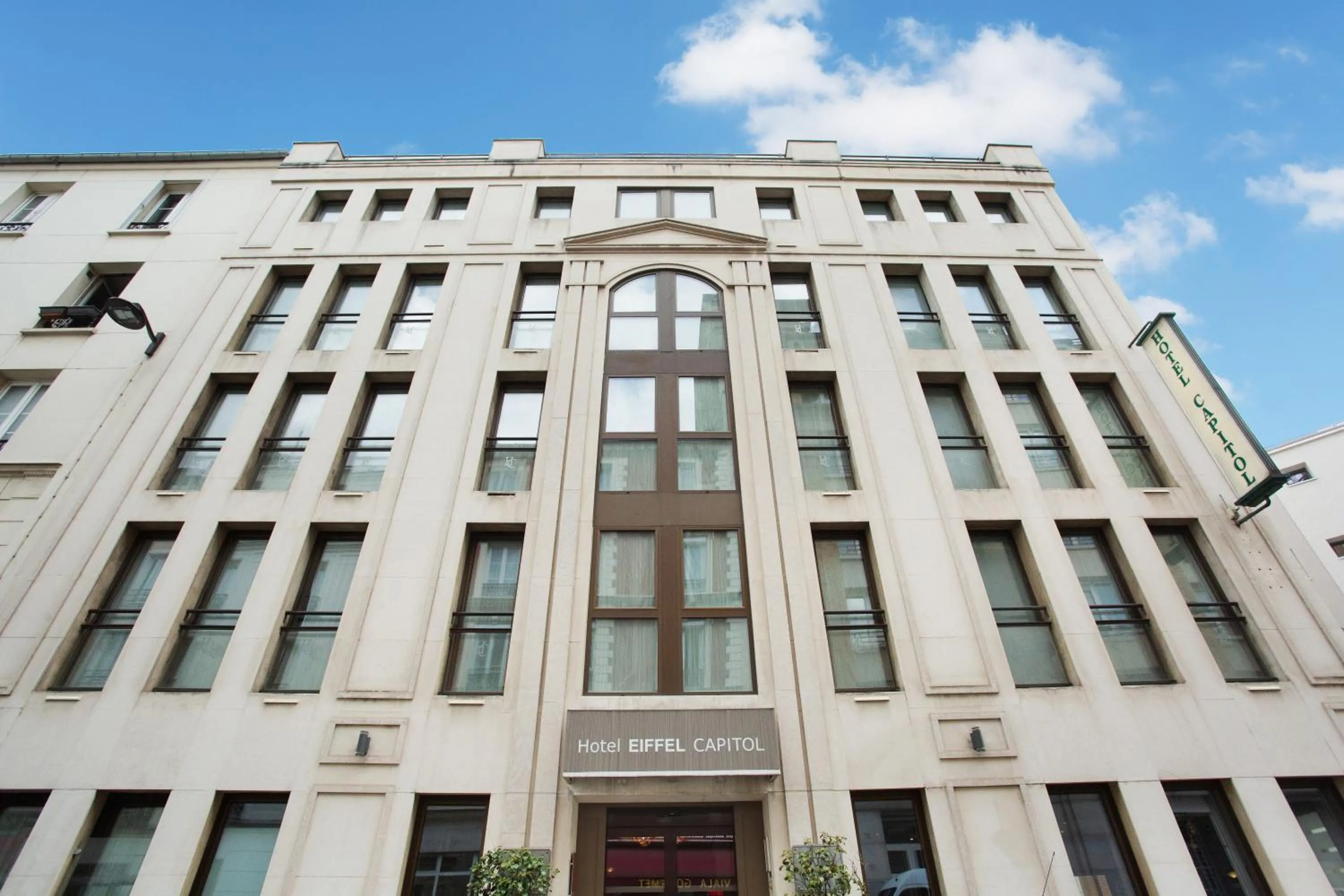 Facade/entrance in Hotel Eiffel Capitol