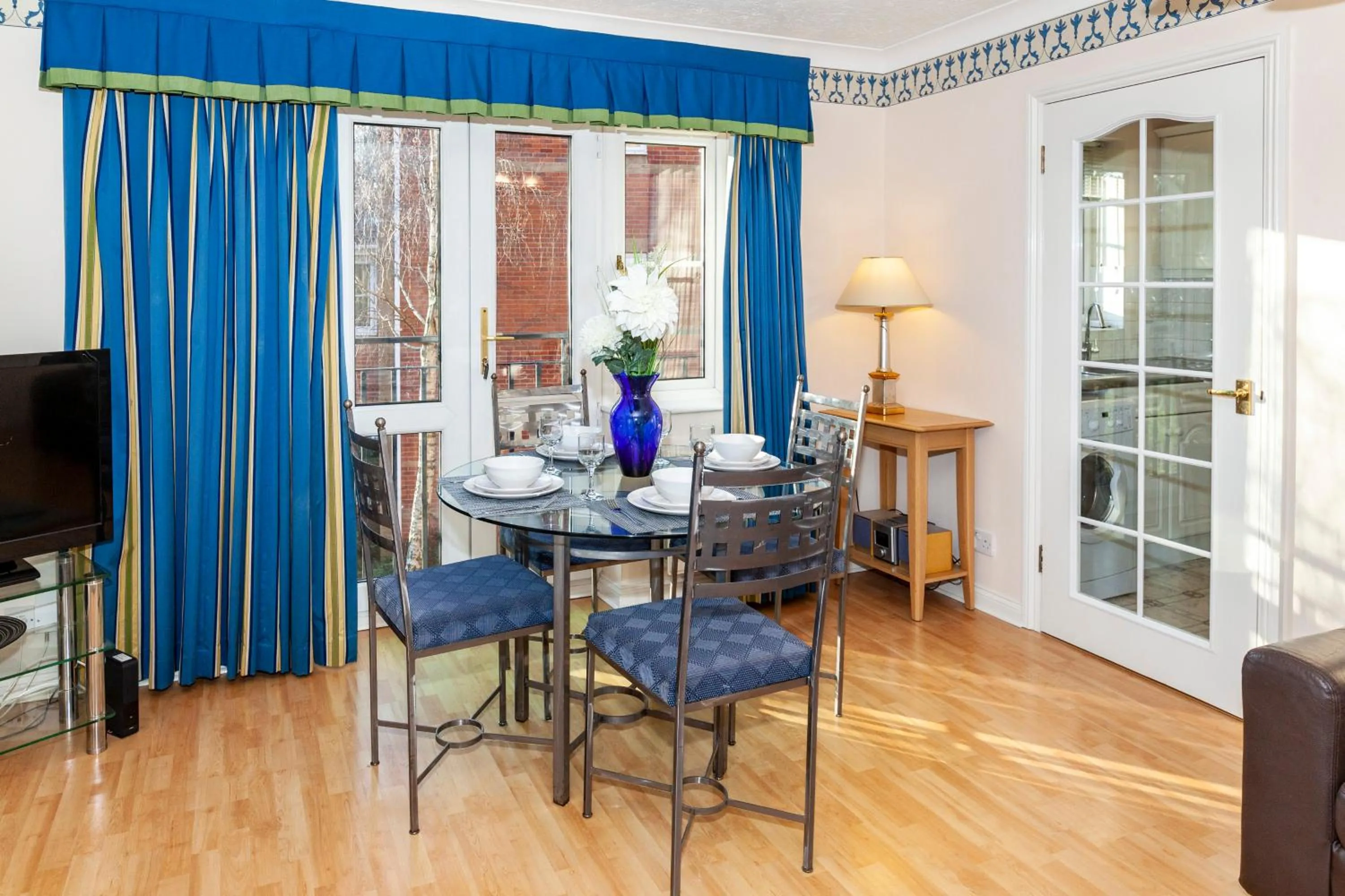Dining area in Churchill Way Suite