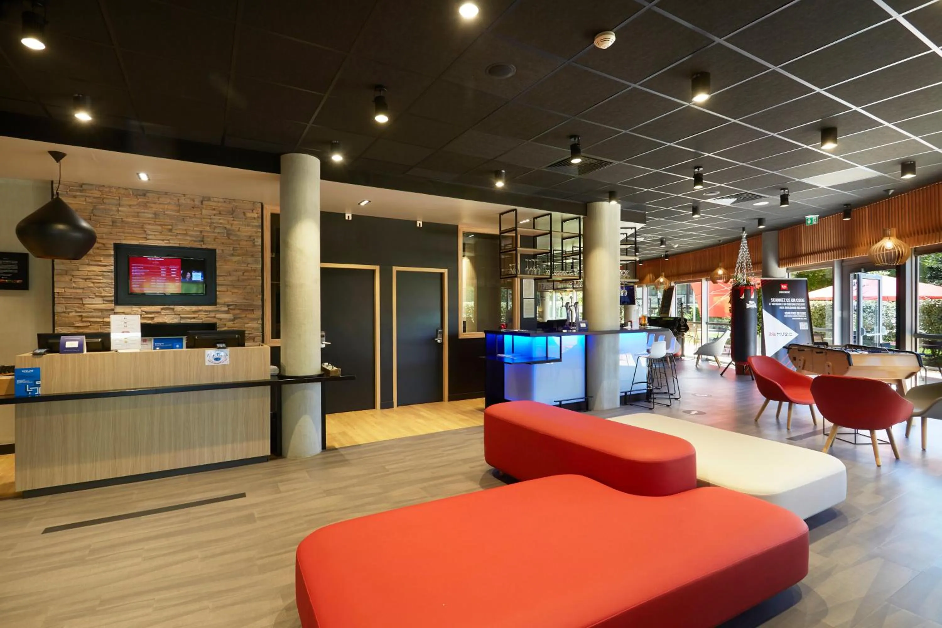 On-site shops in ibis Archamps Porte de Genève