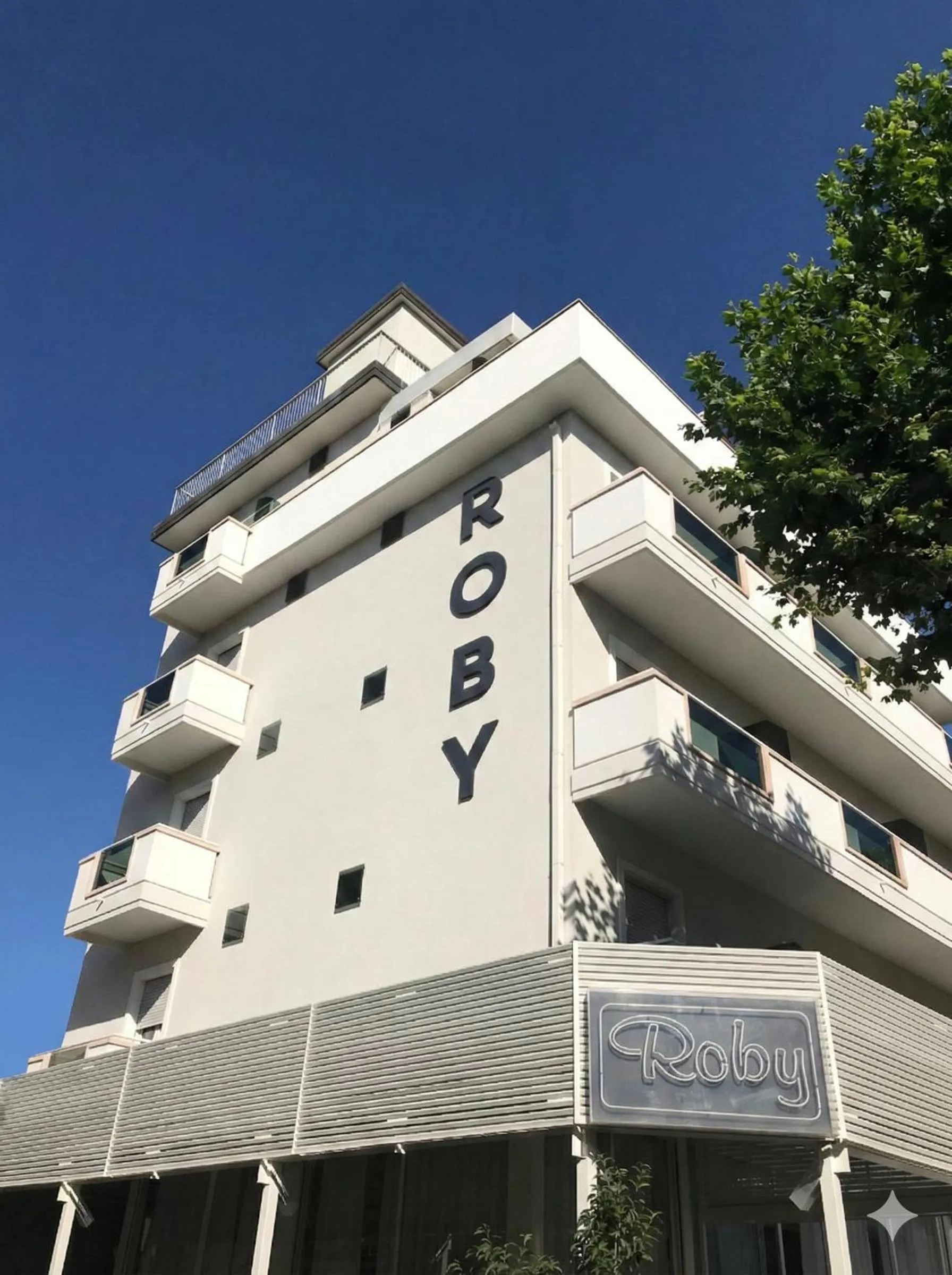 Property building in Hotel Roby