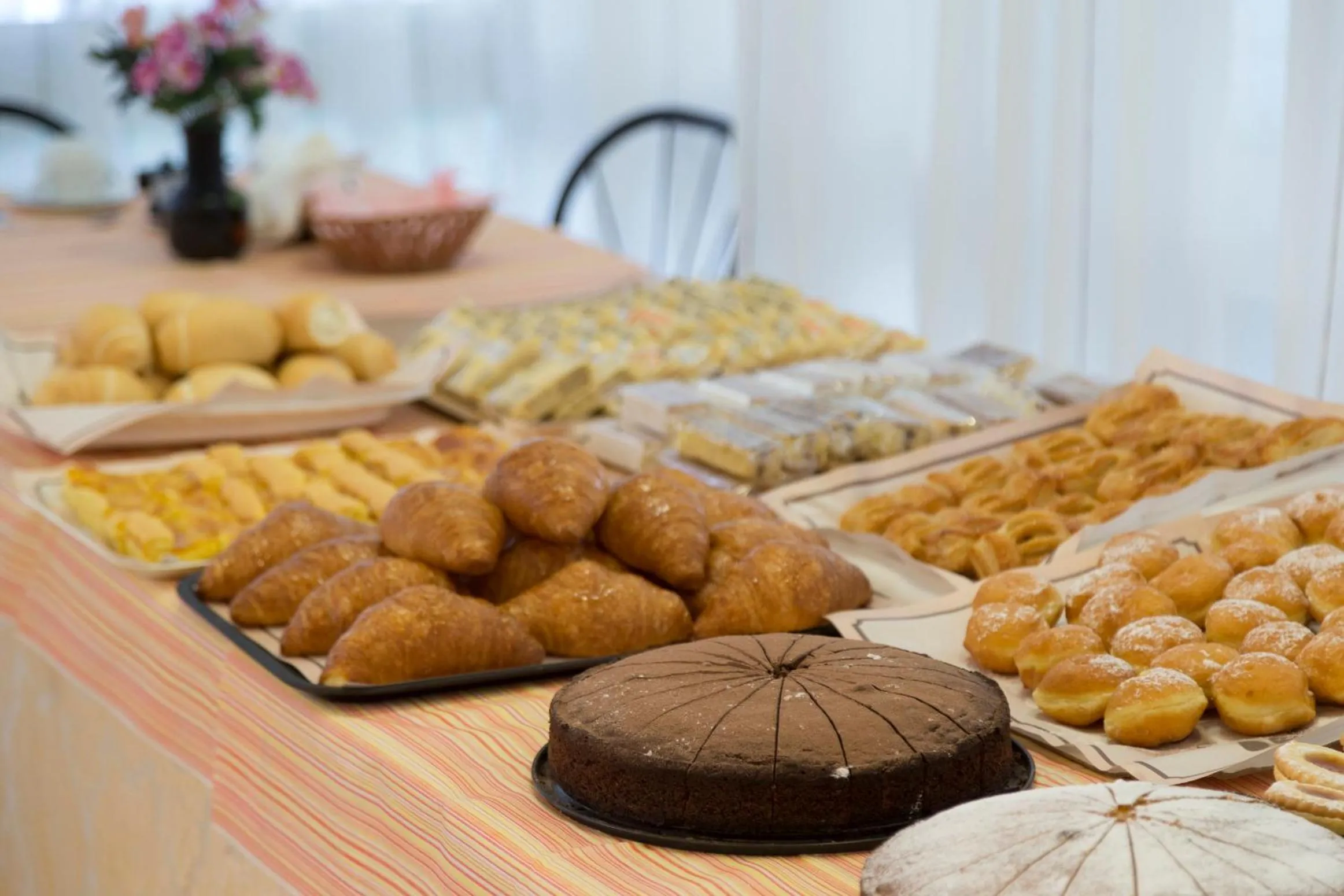 Breakfast in Hotel Roby